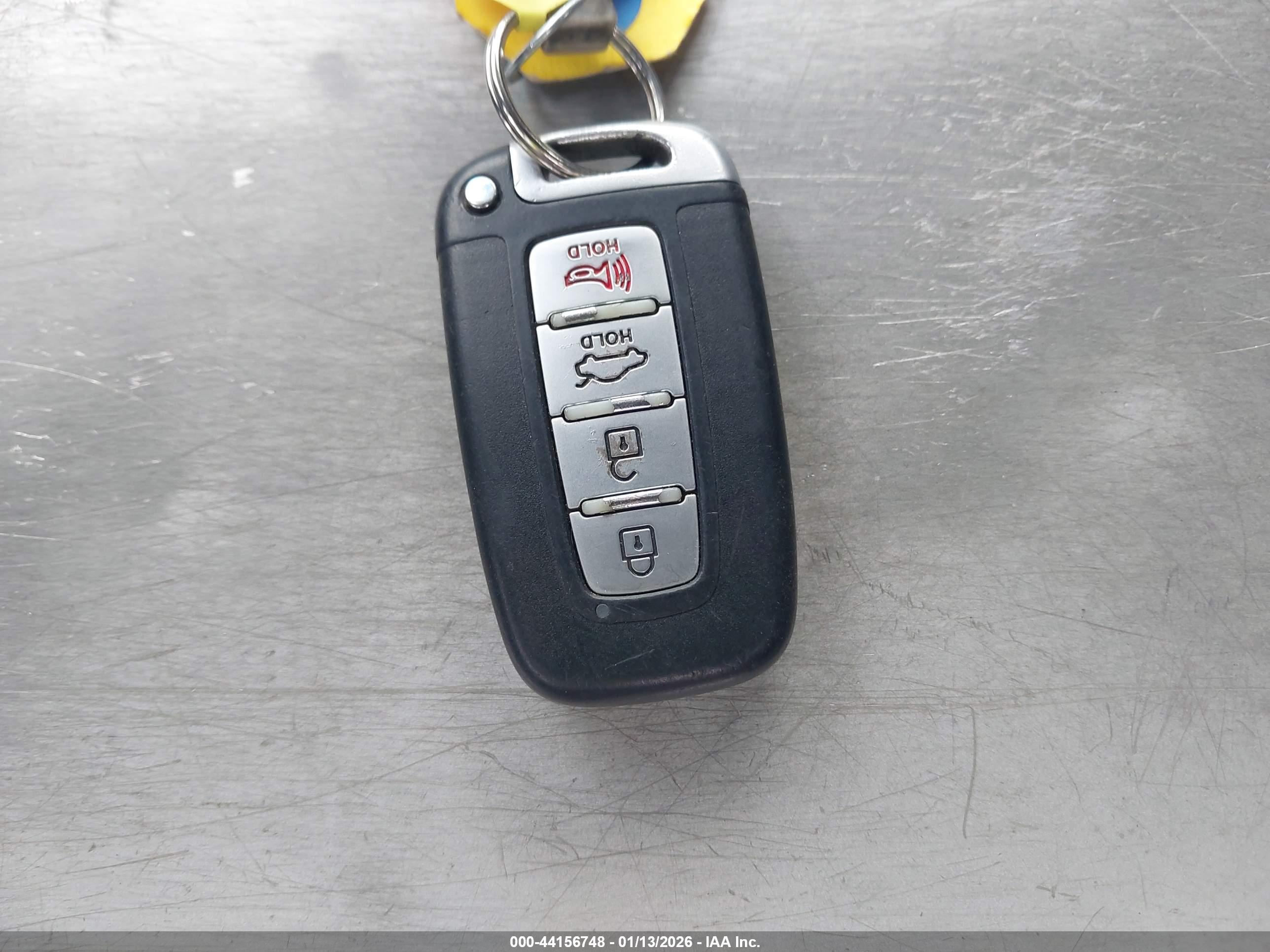 HYUNDAI ELANTRA image 11
