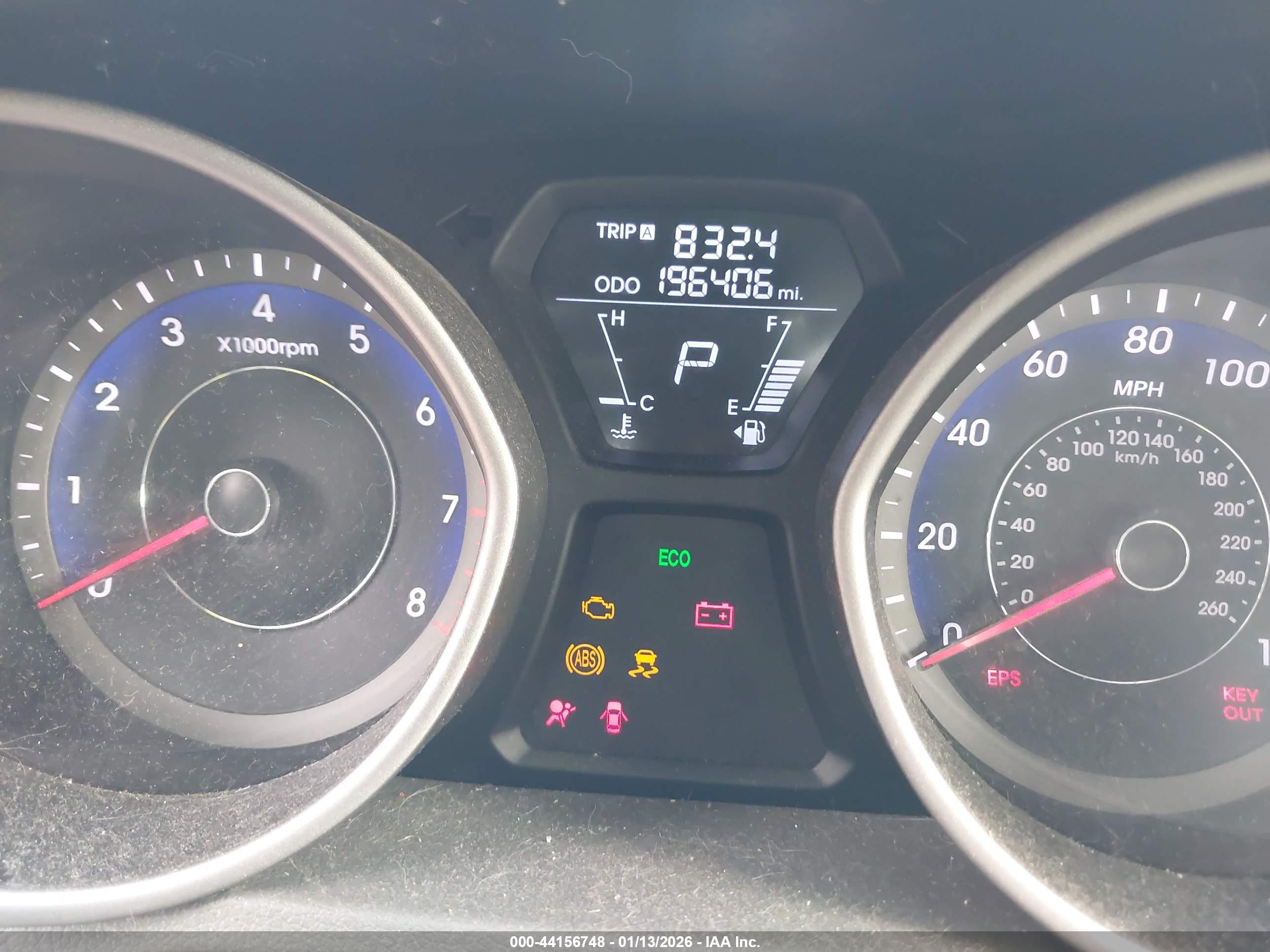 HYUNDAI ELANTRA image 7