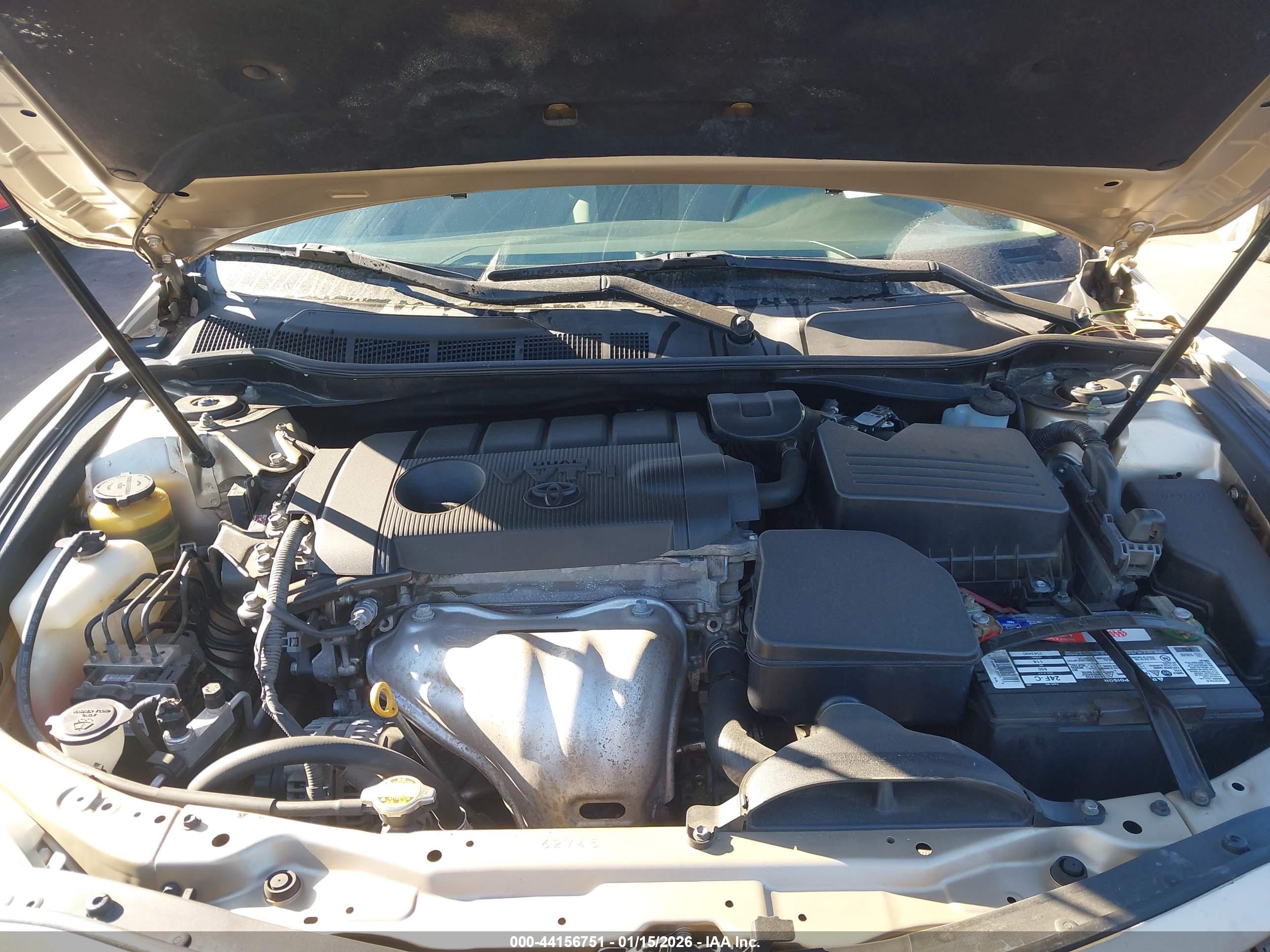 TOYOTA CAMRY image 10