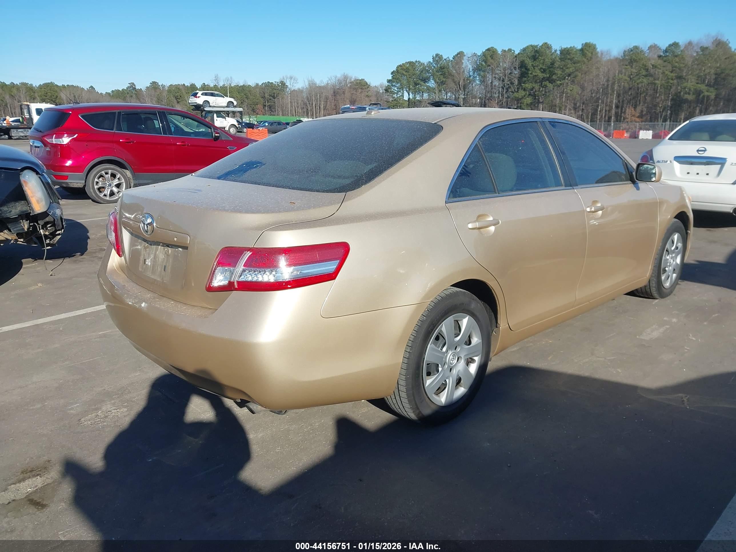TOYOTA CAMRY image 4