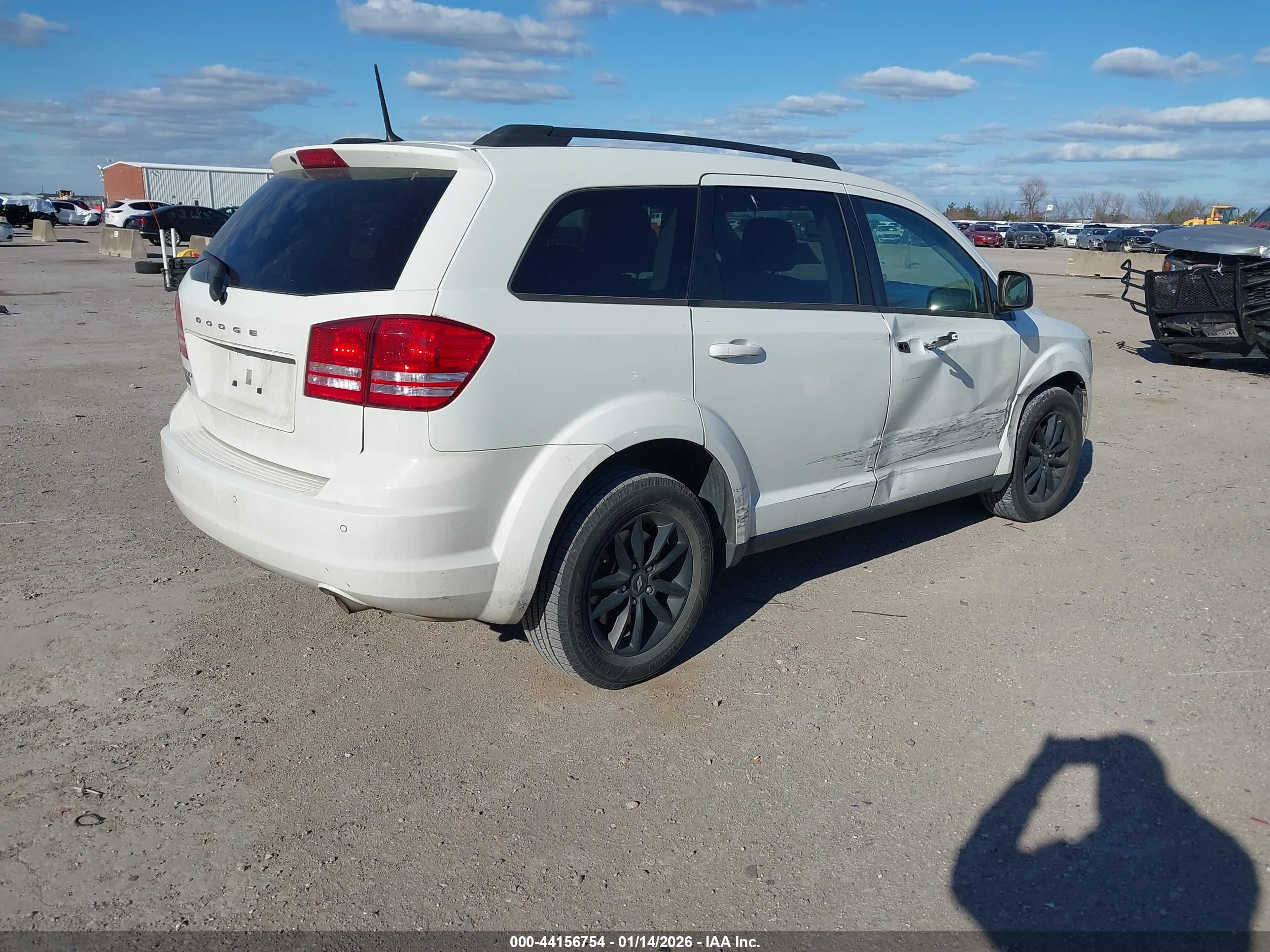 DODGE JOURNEY image 4