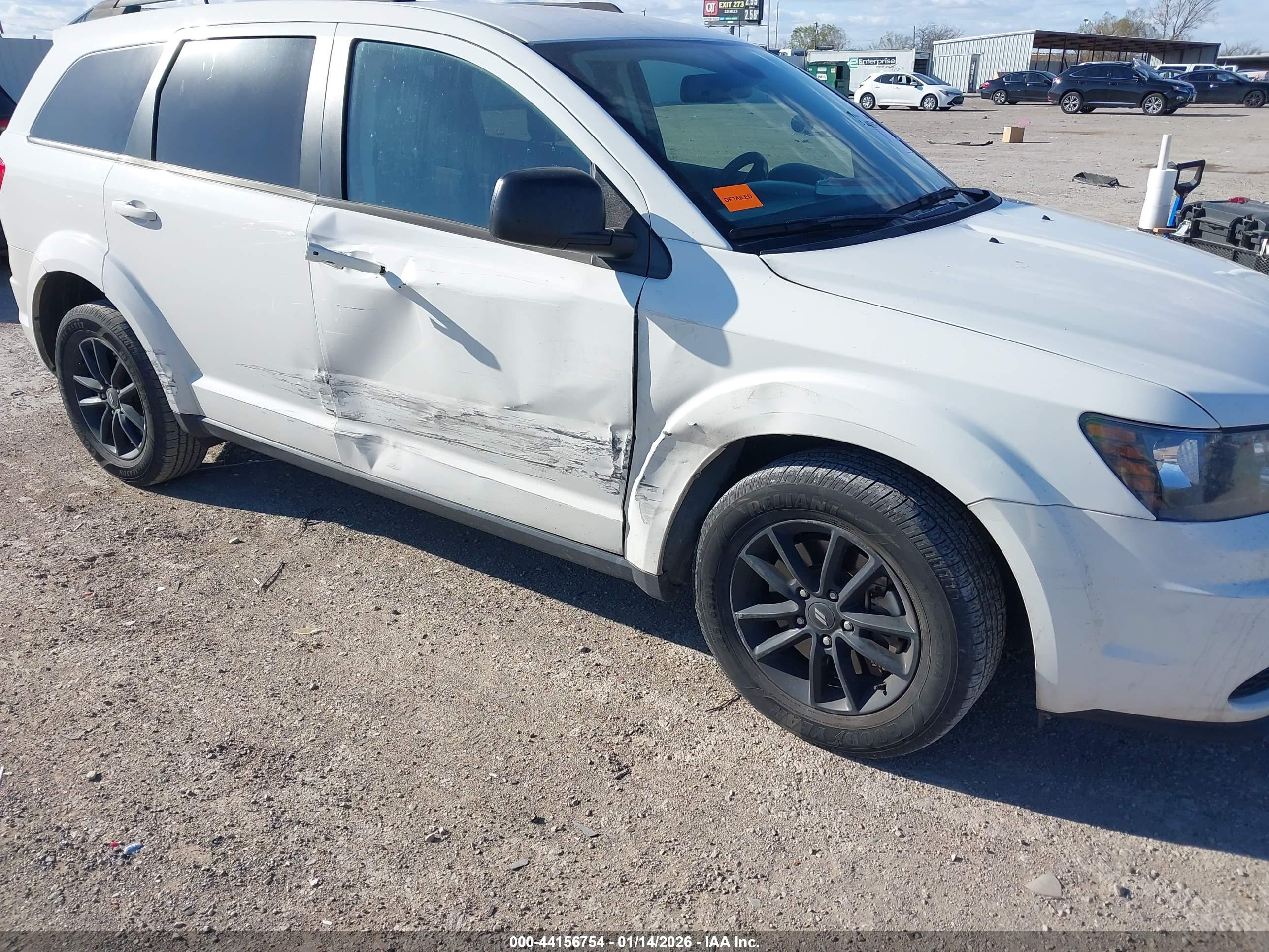 DODGE JOURNEY image 6
