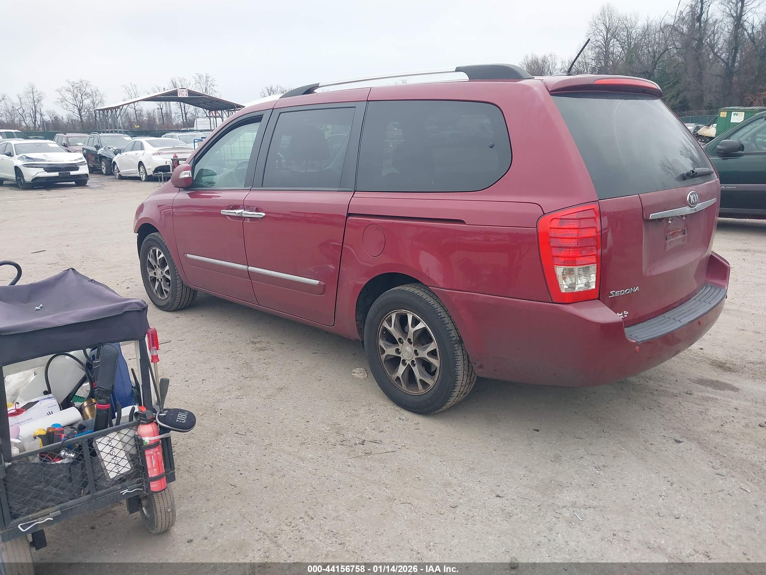 KIA SEDONA image 3