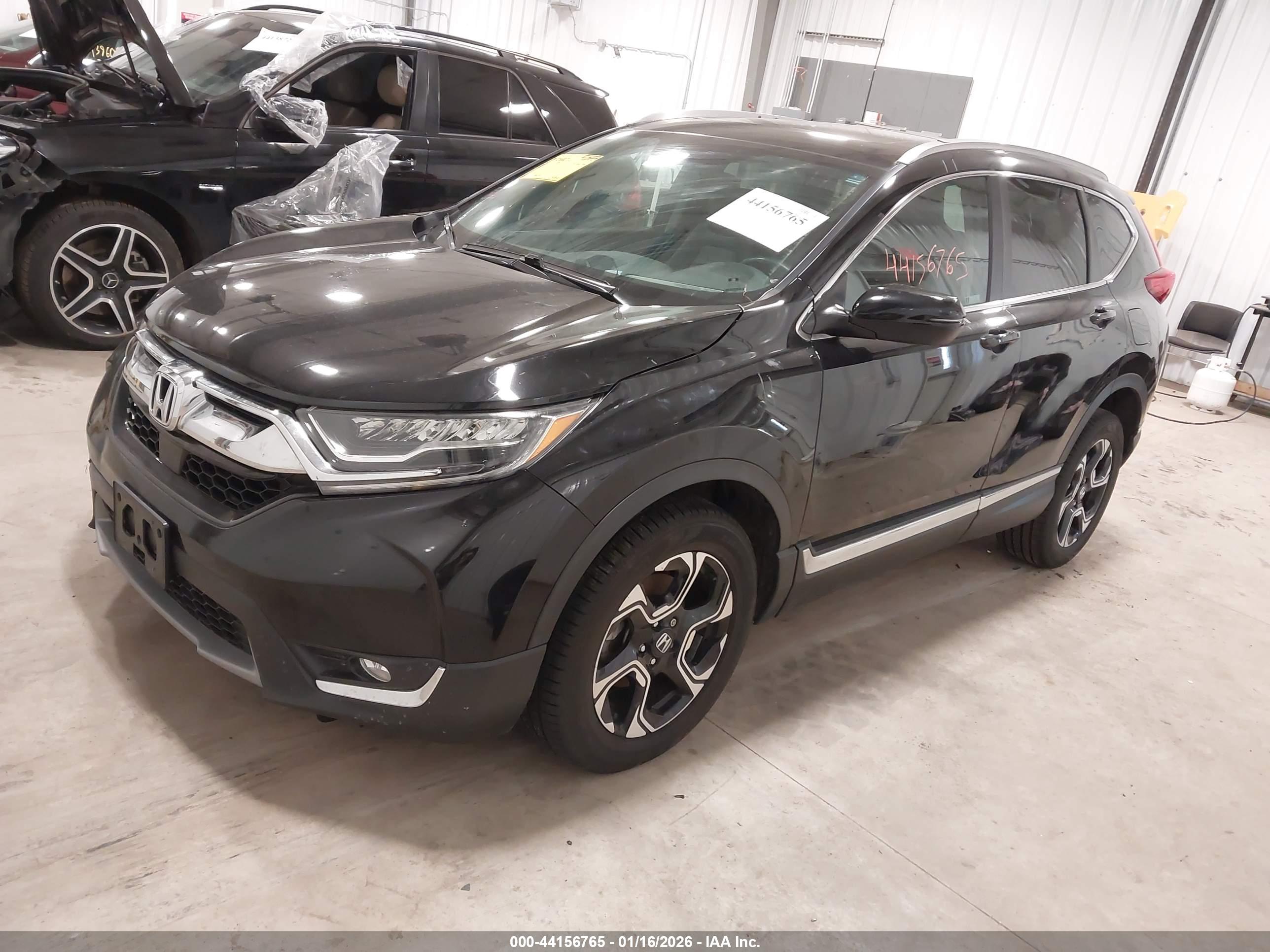 HONDA CR-V image 2