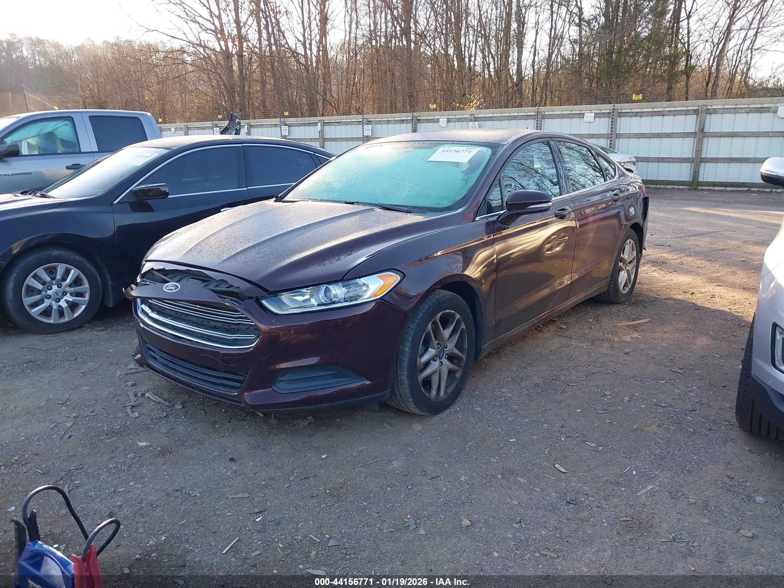 FORD FUSION image 2