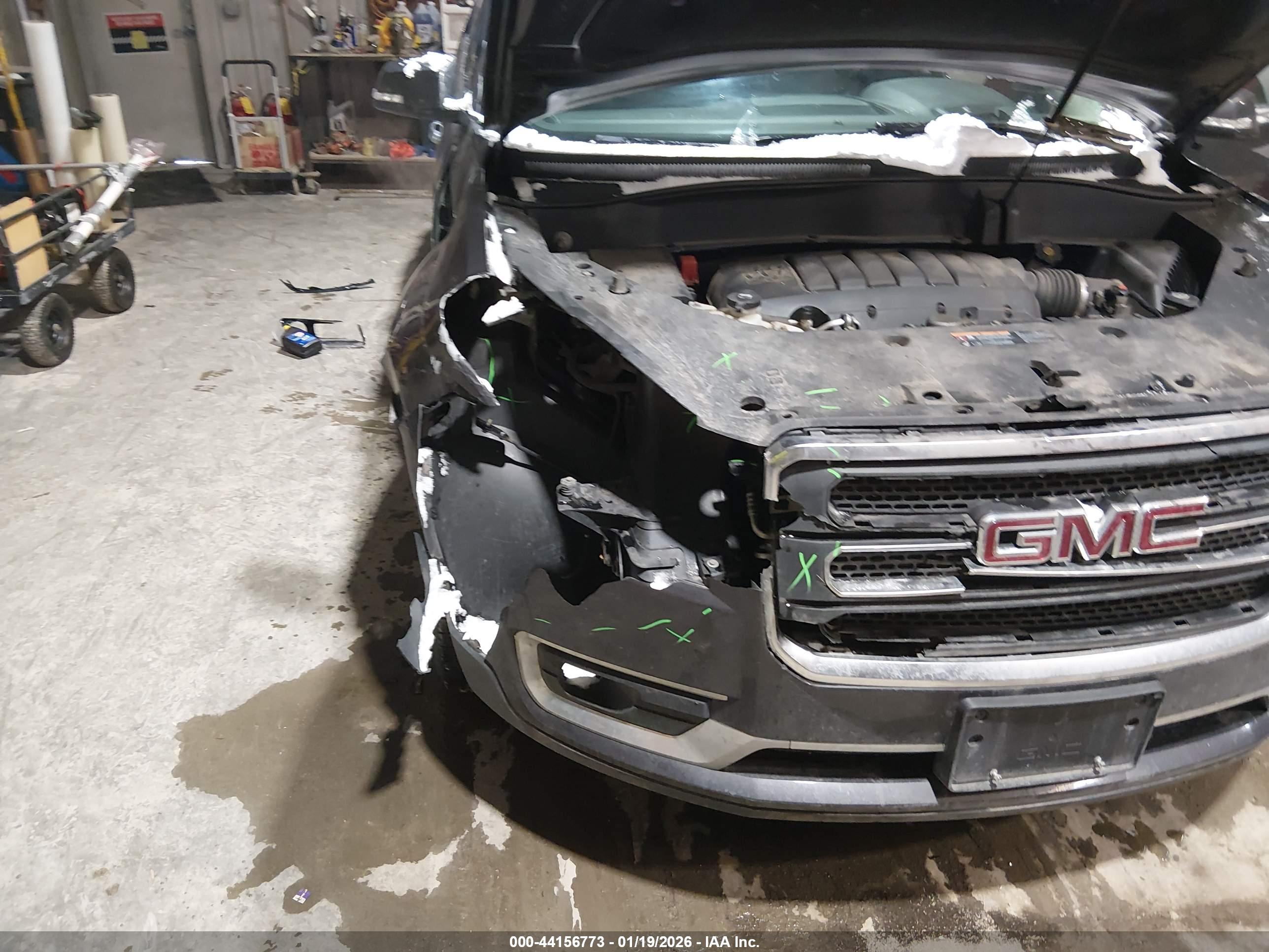 GMC ACADIA image 6