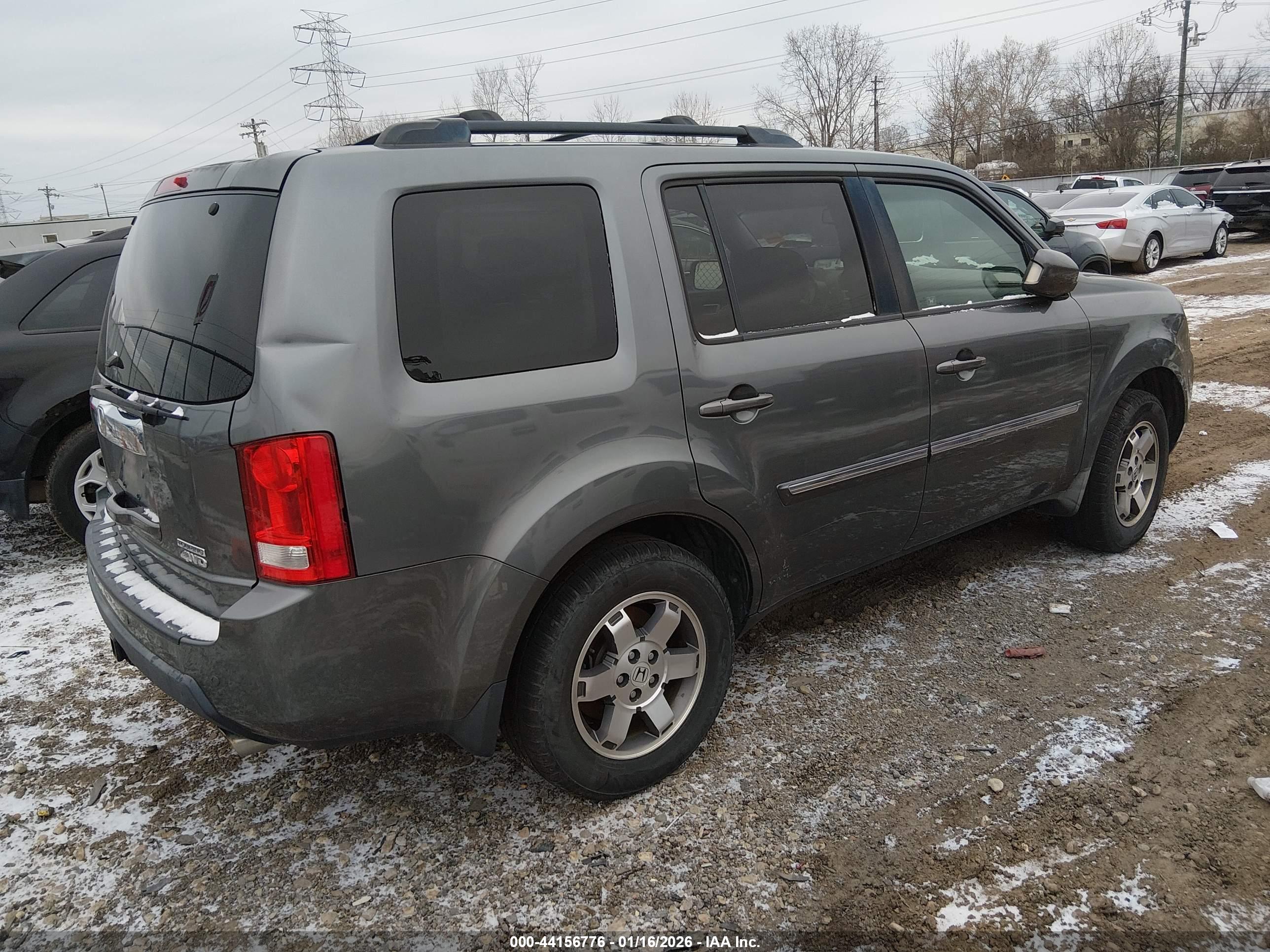 HONDA PILOT image 4