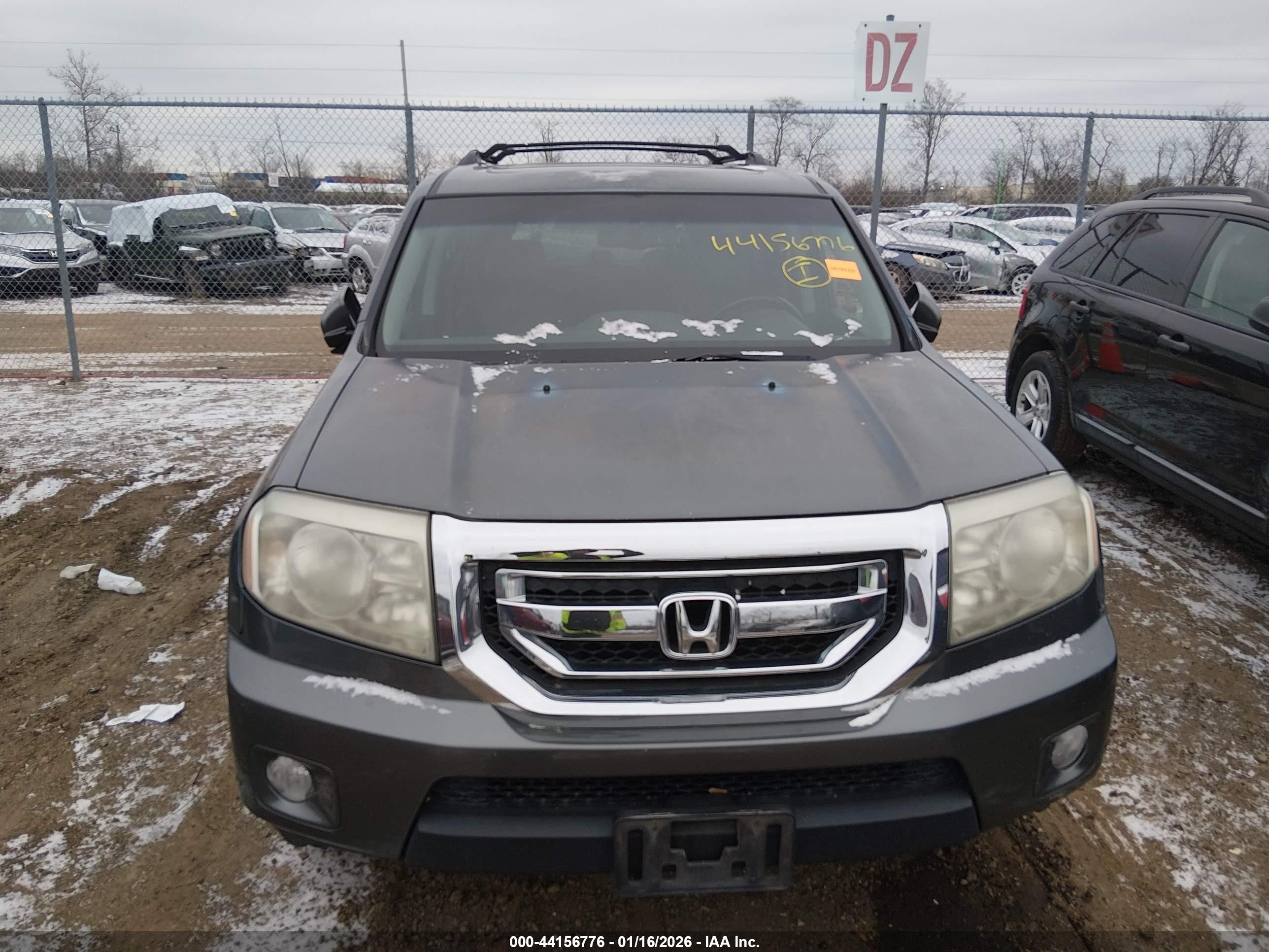 HONDA PILOT image 6
