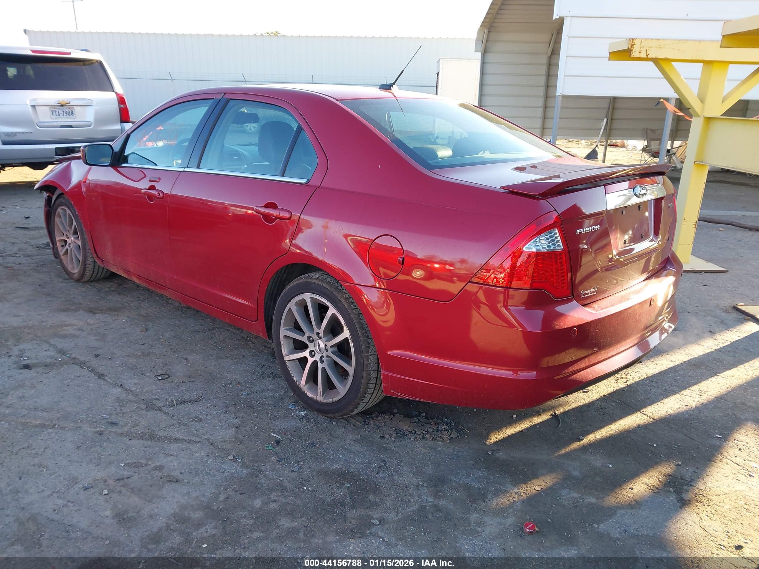 FORD FUSION image 3