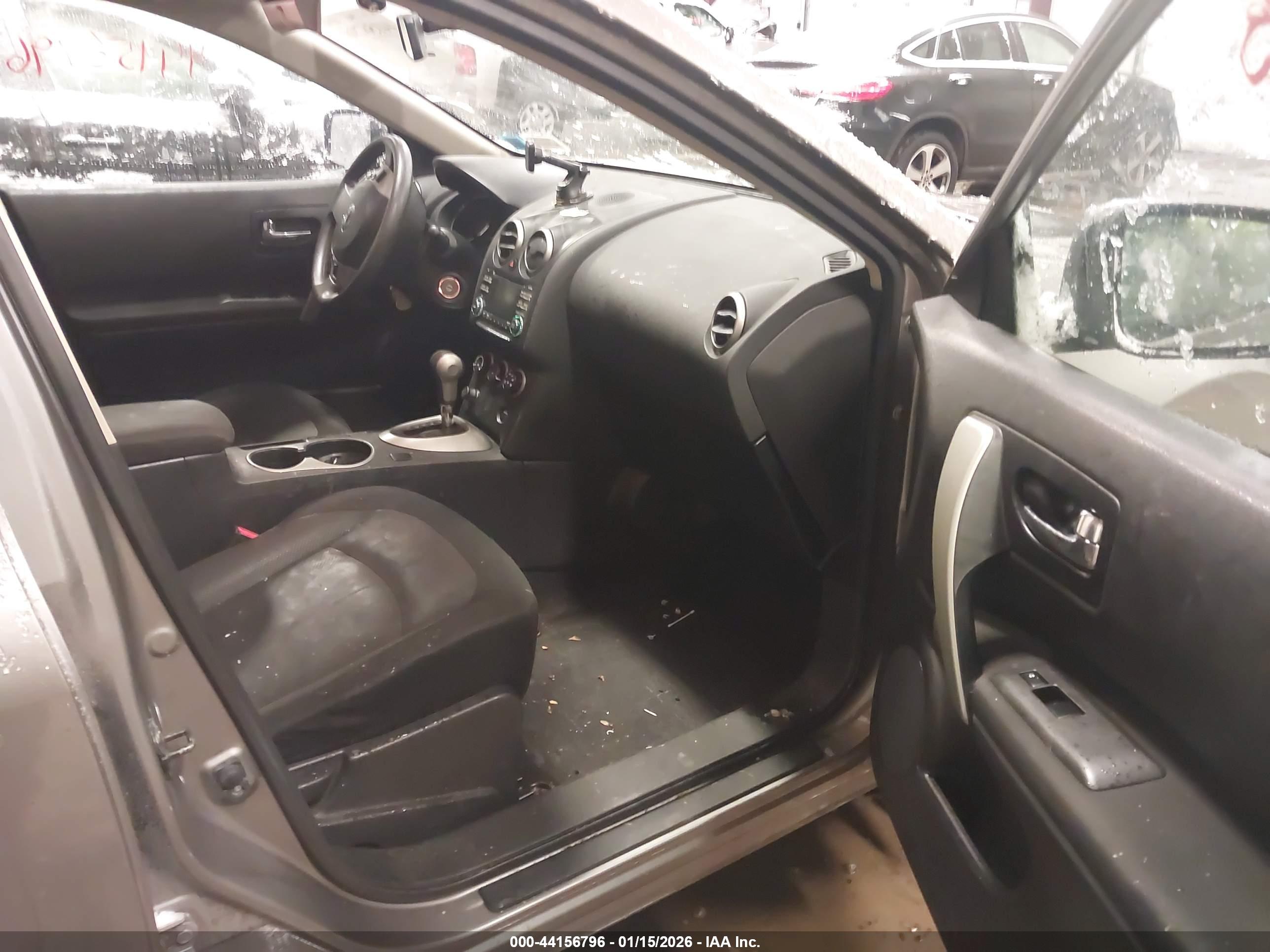NISSAN ROGUE image 5