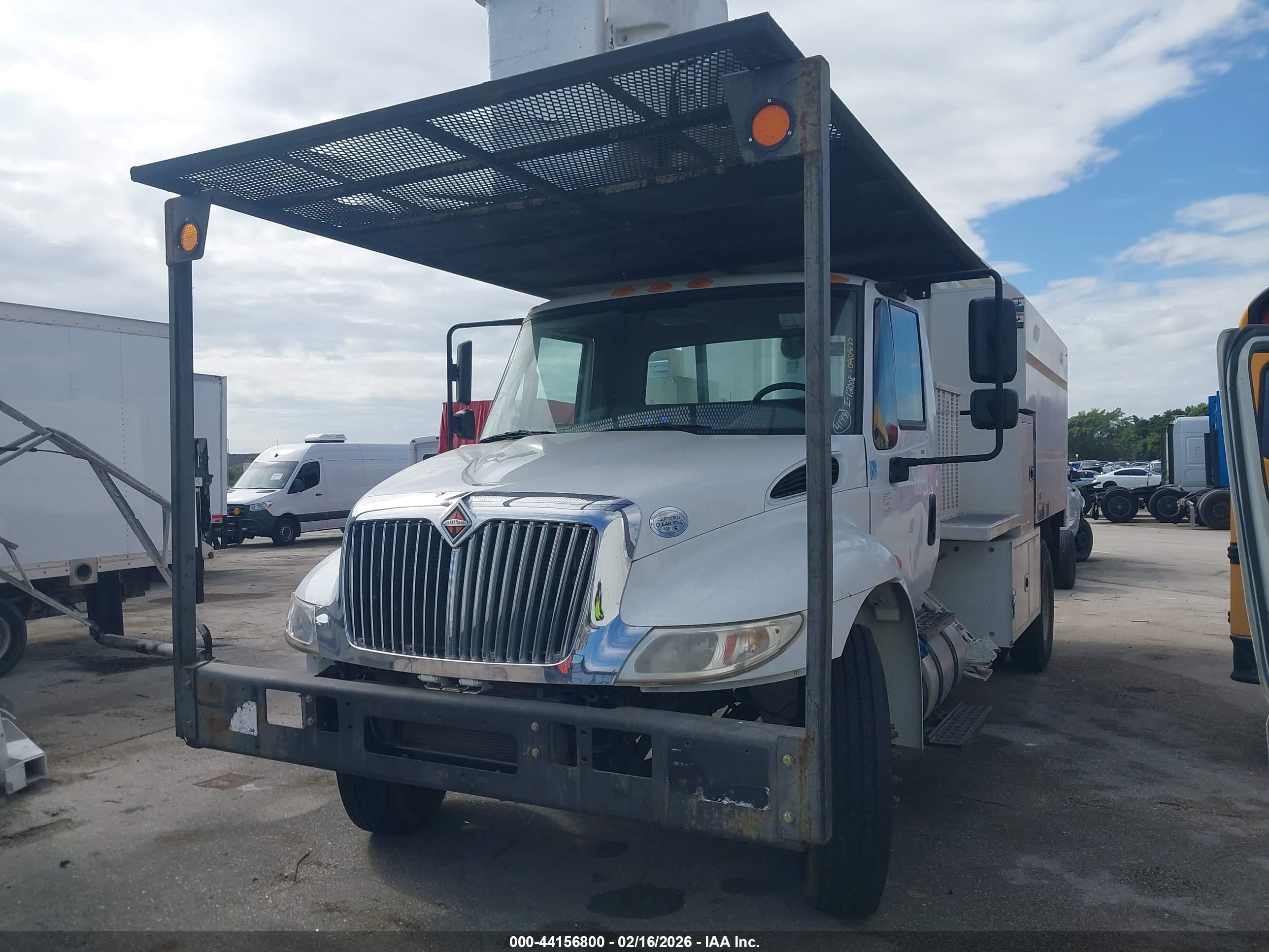 INTERNATIONAL DURASTAR image 2