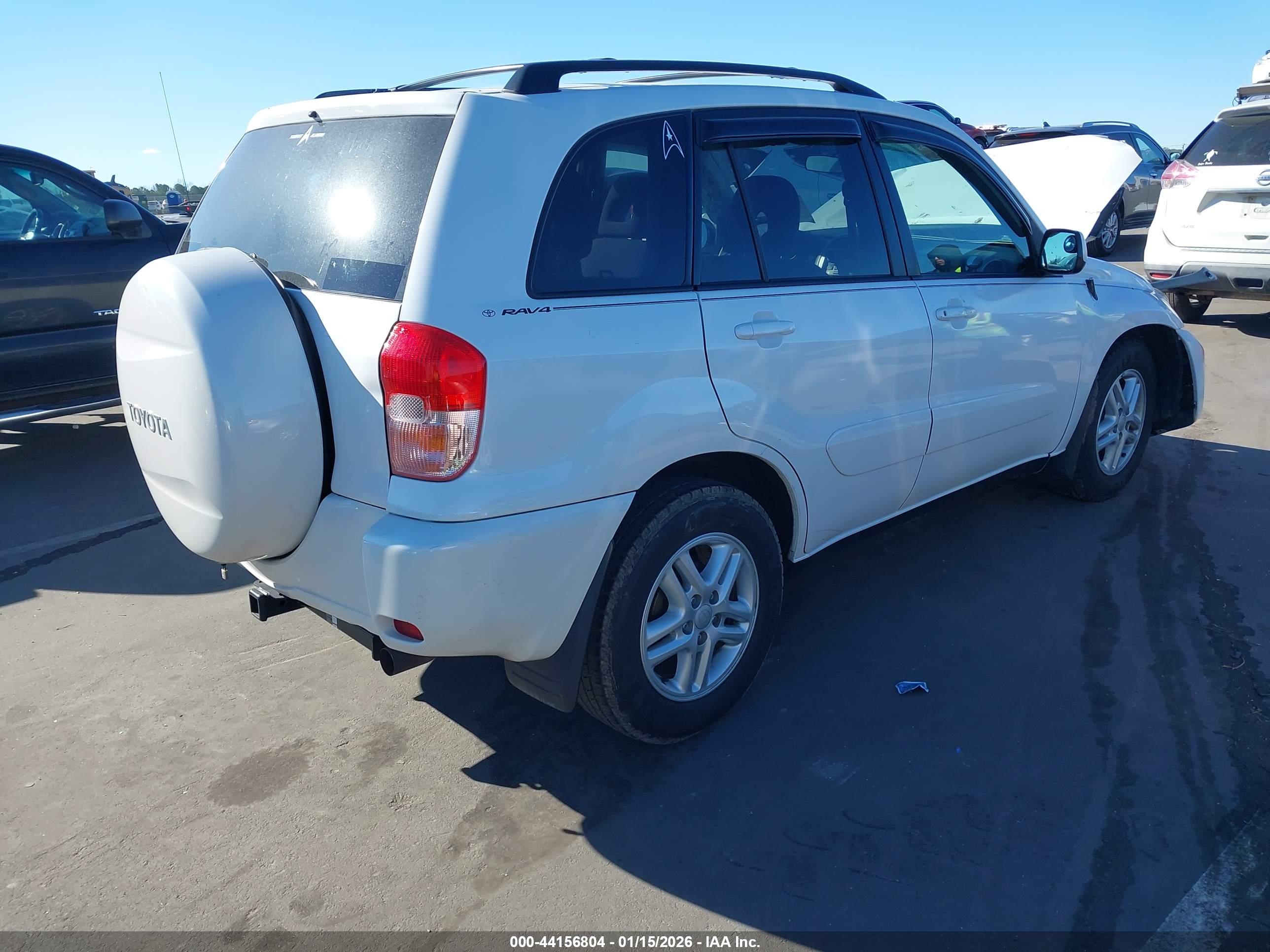 TOYOTA RAV4 image 4