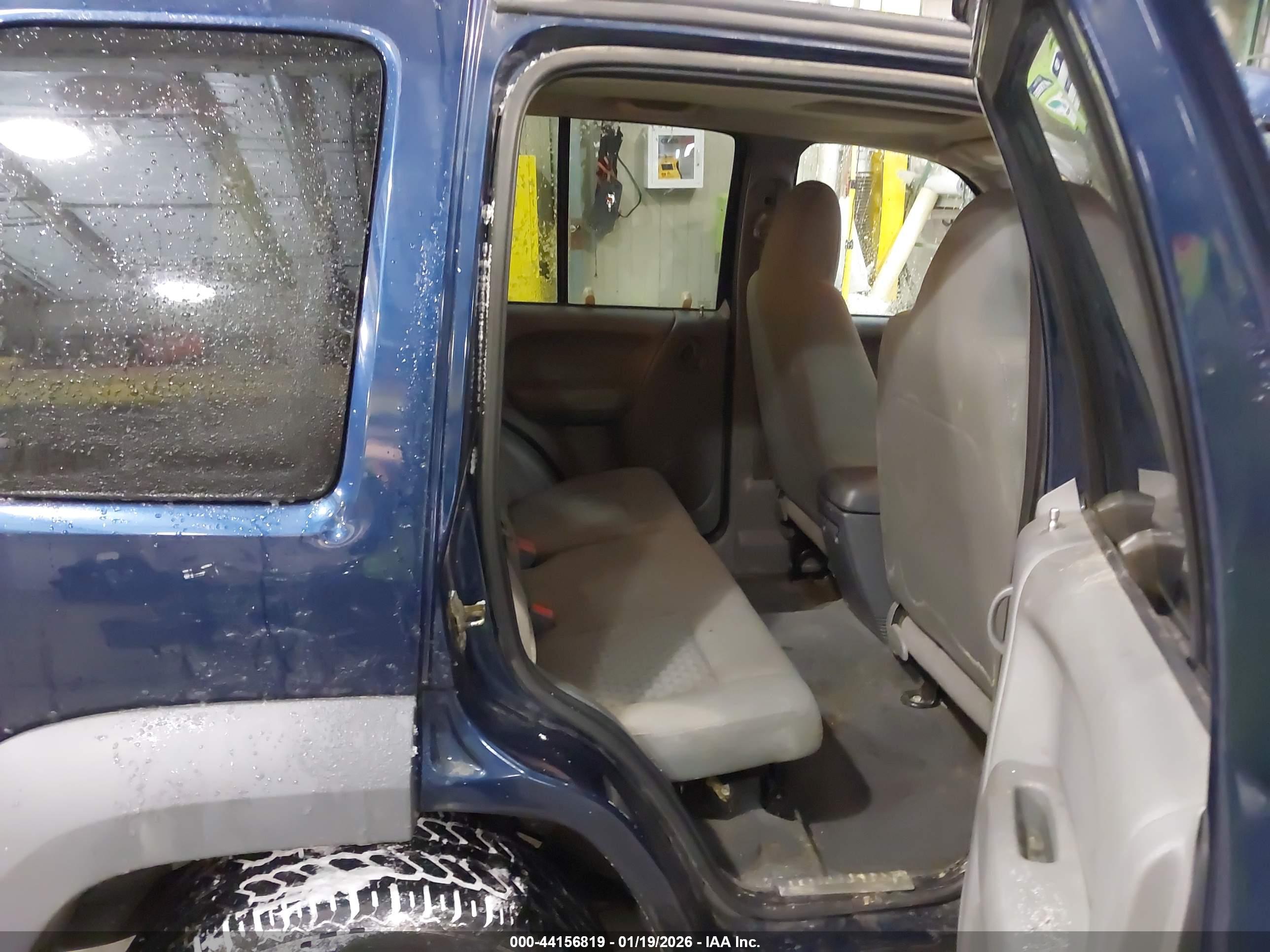 JEEP LIBERTY image 8