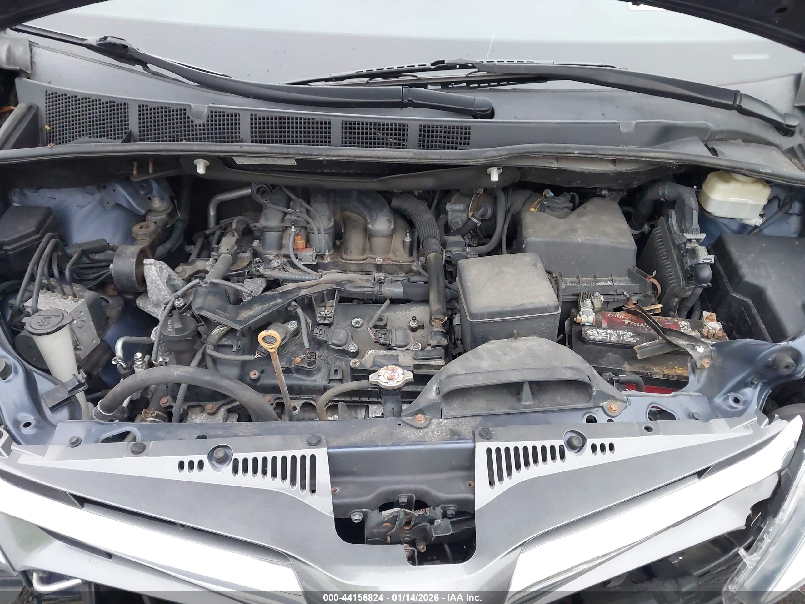 TOYOTA SIENNA image 10