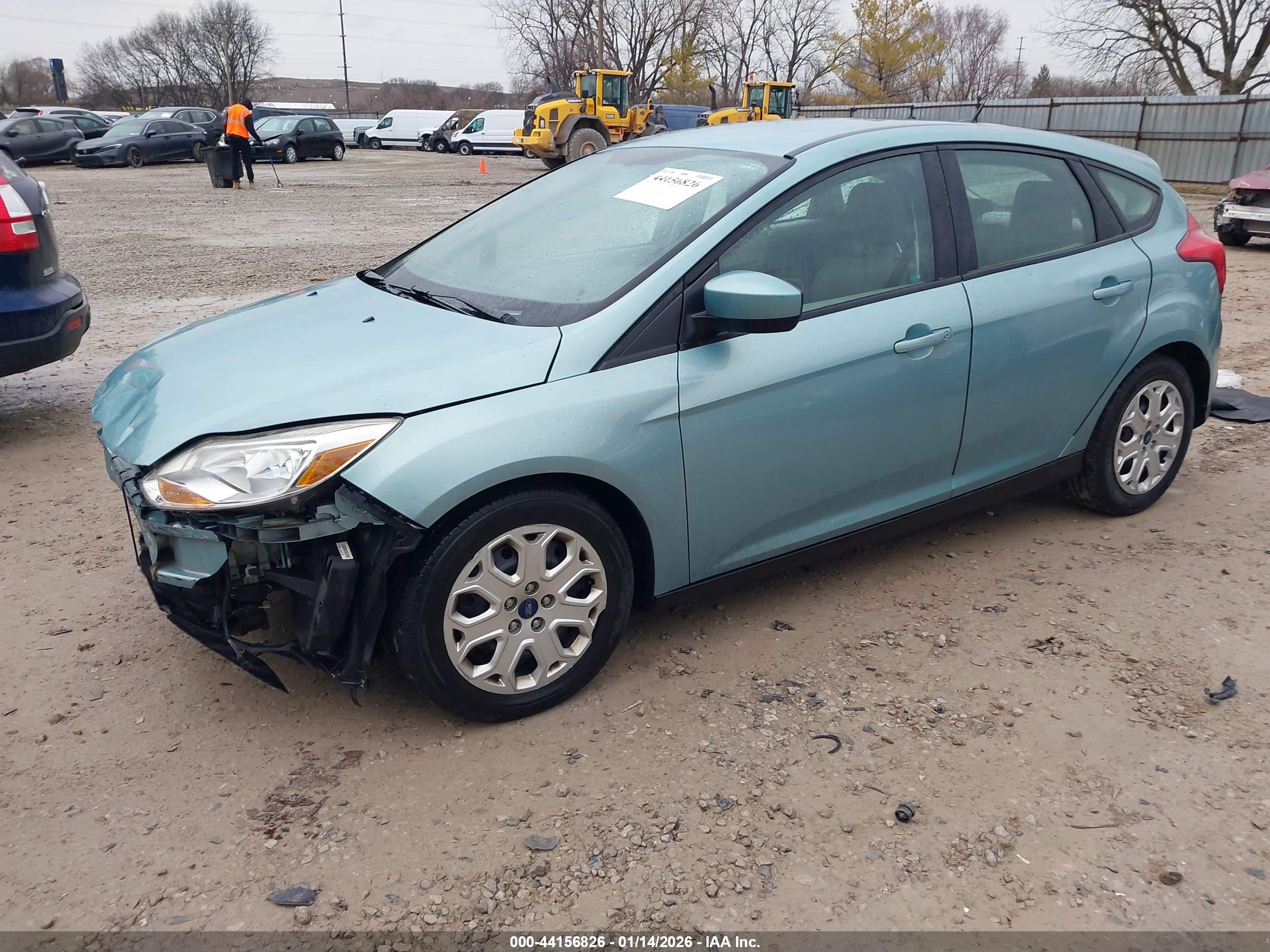FORD FOCUS image 2