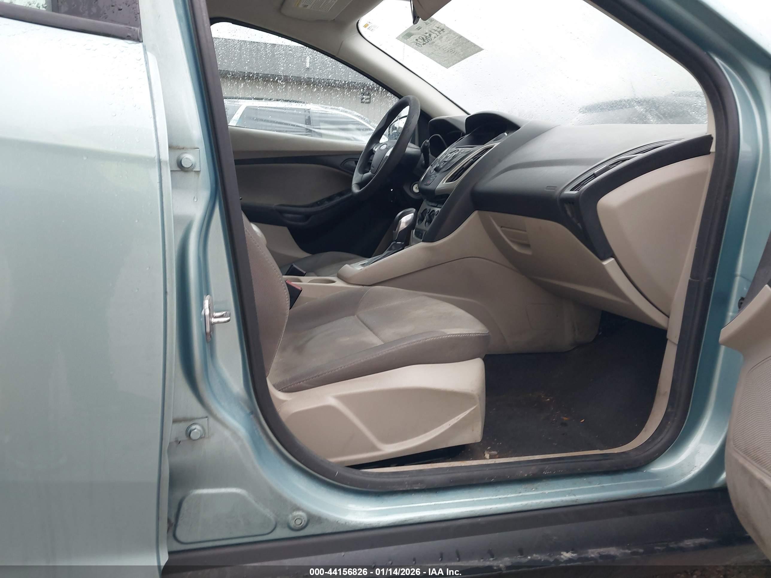FORD FOCUS image 5