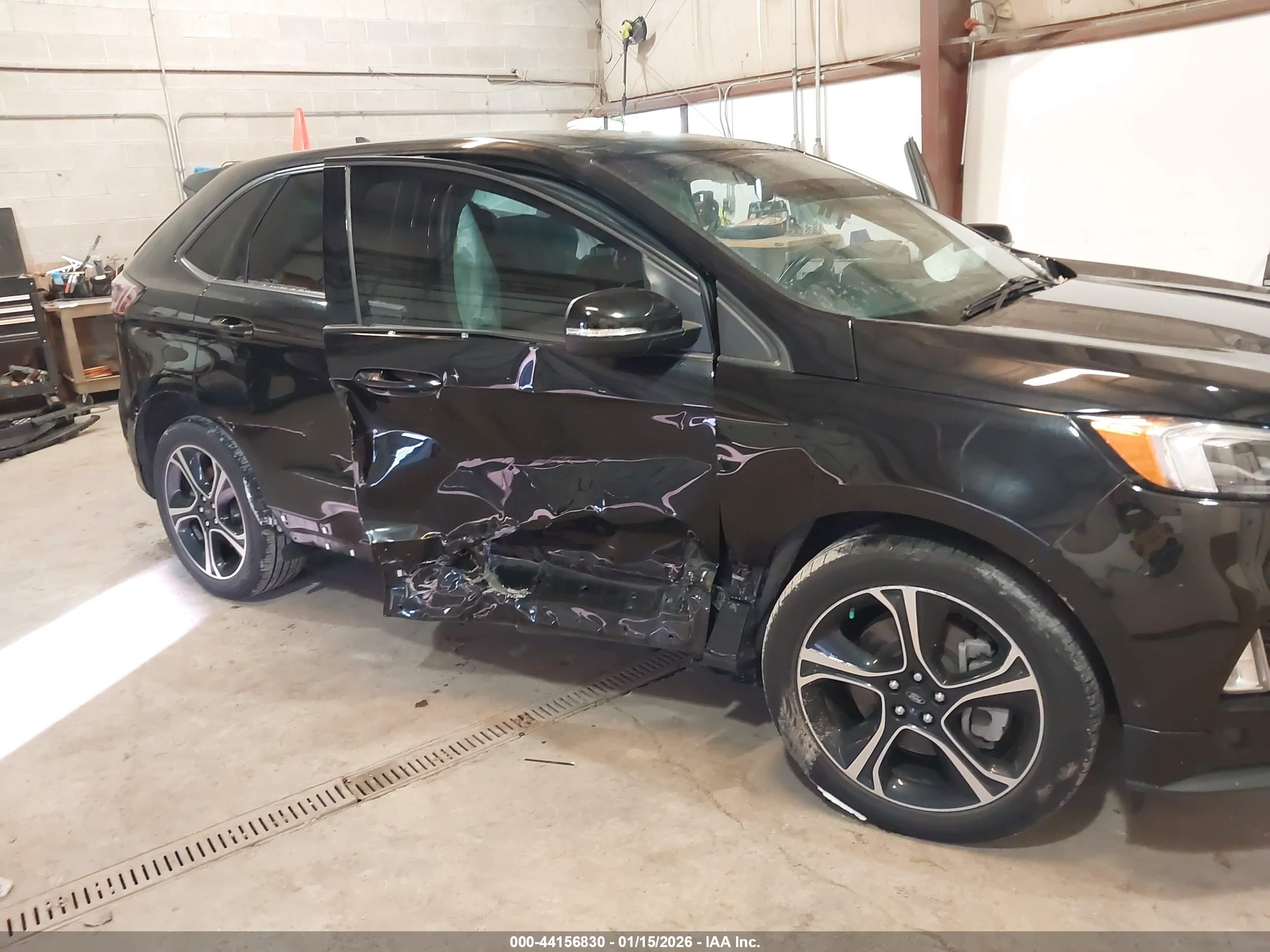 FORD EDGE image 6