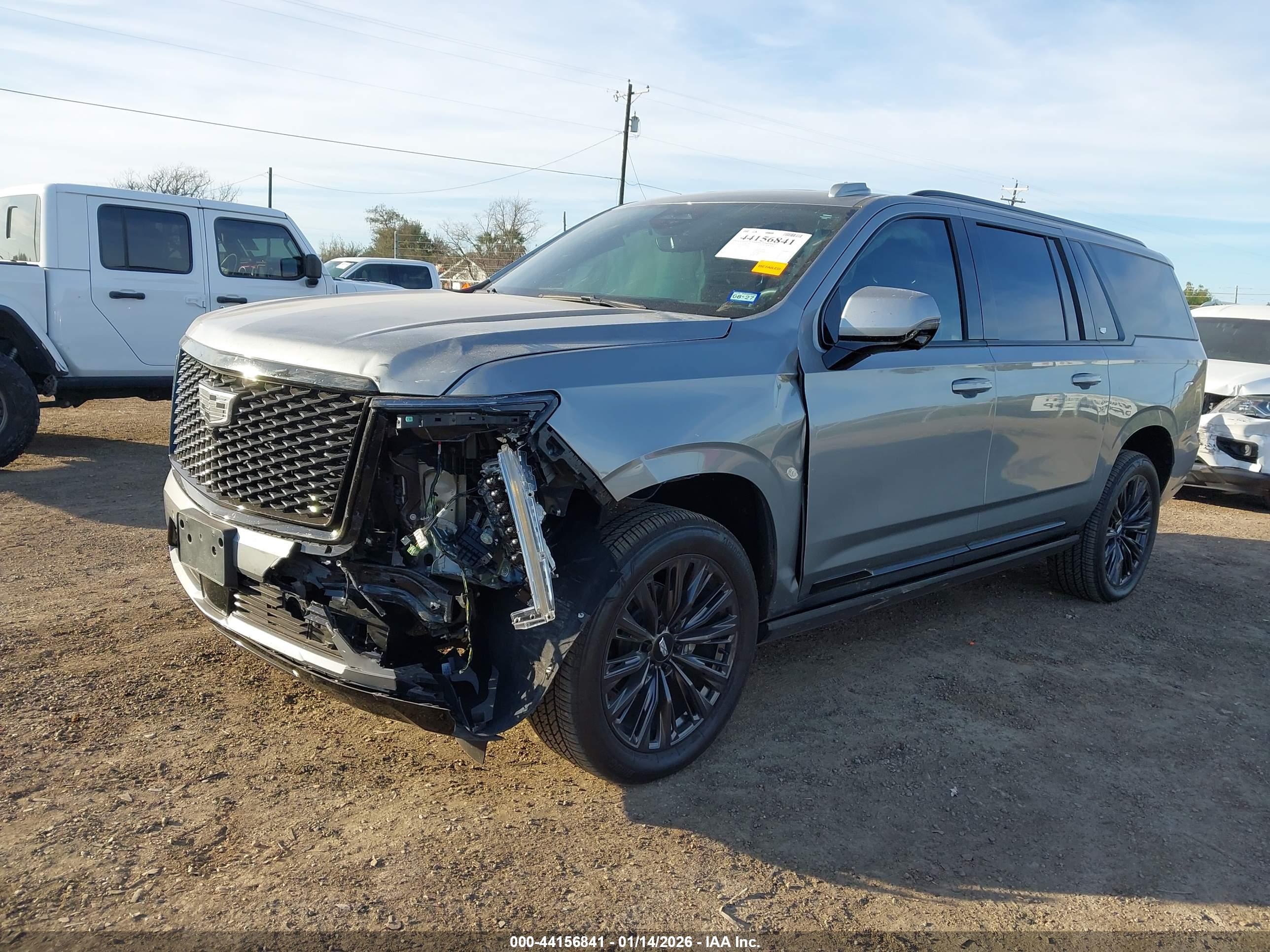 CADILLAC ESCALADE image 2