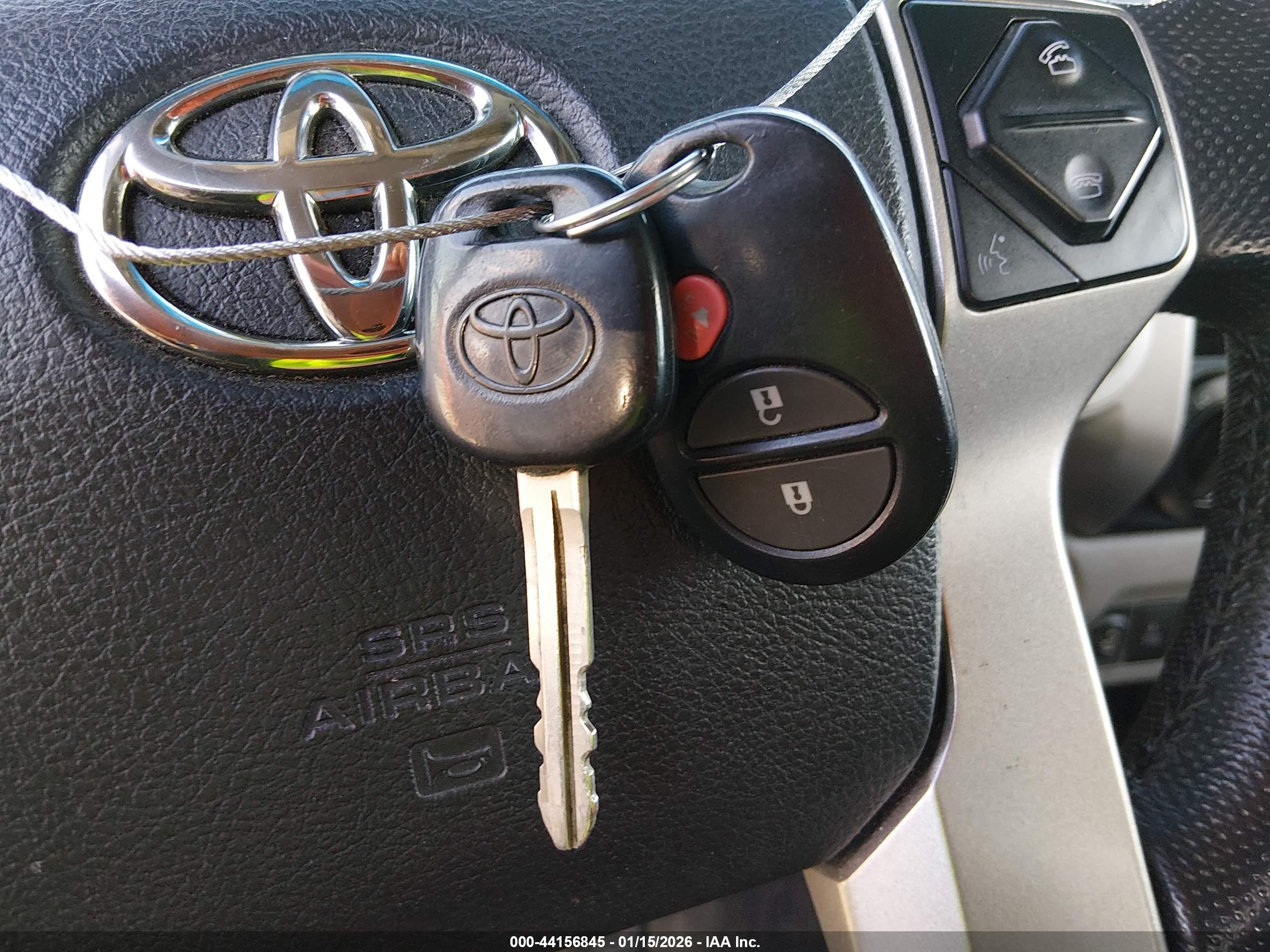 TOYOTA TACOMA image 11