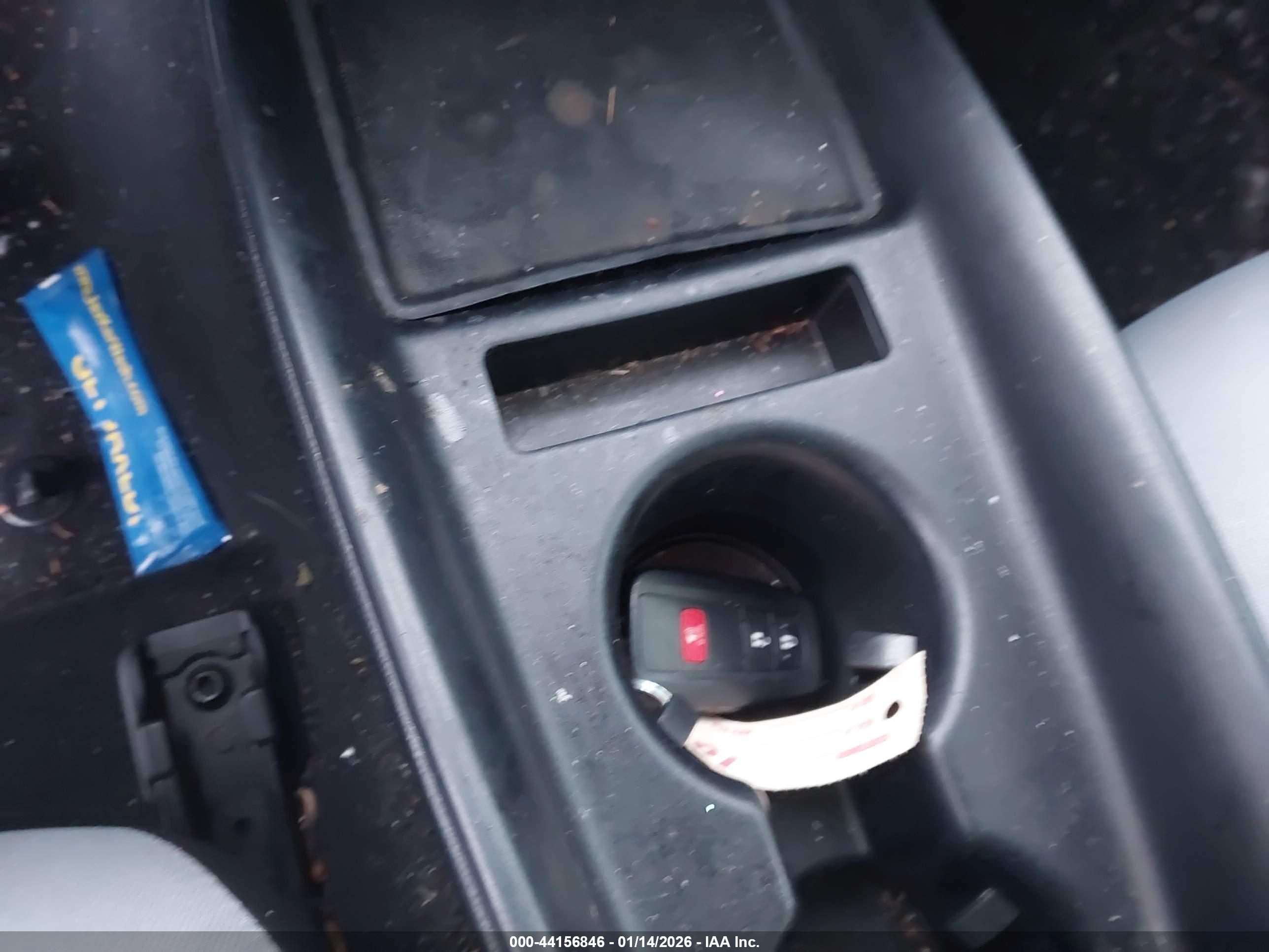 TOYOTA PRIUS image 11
