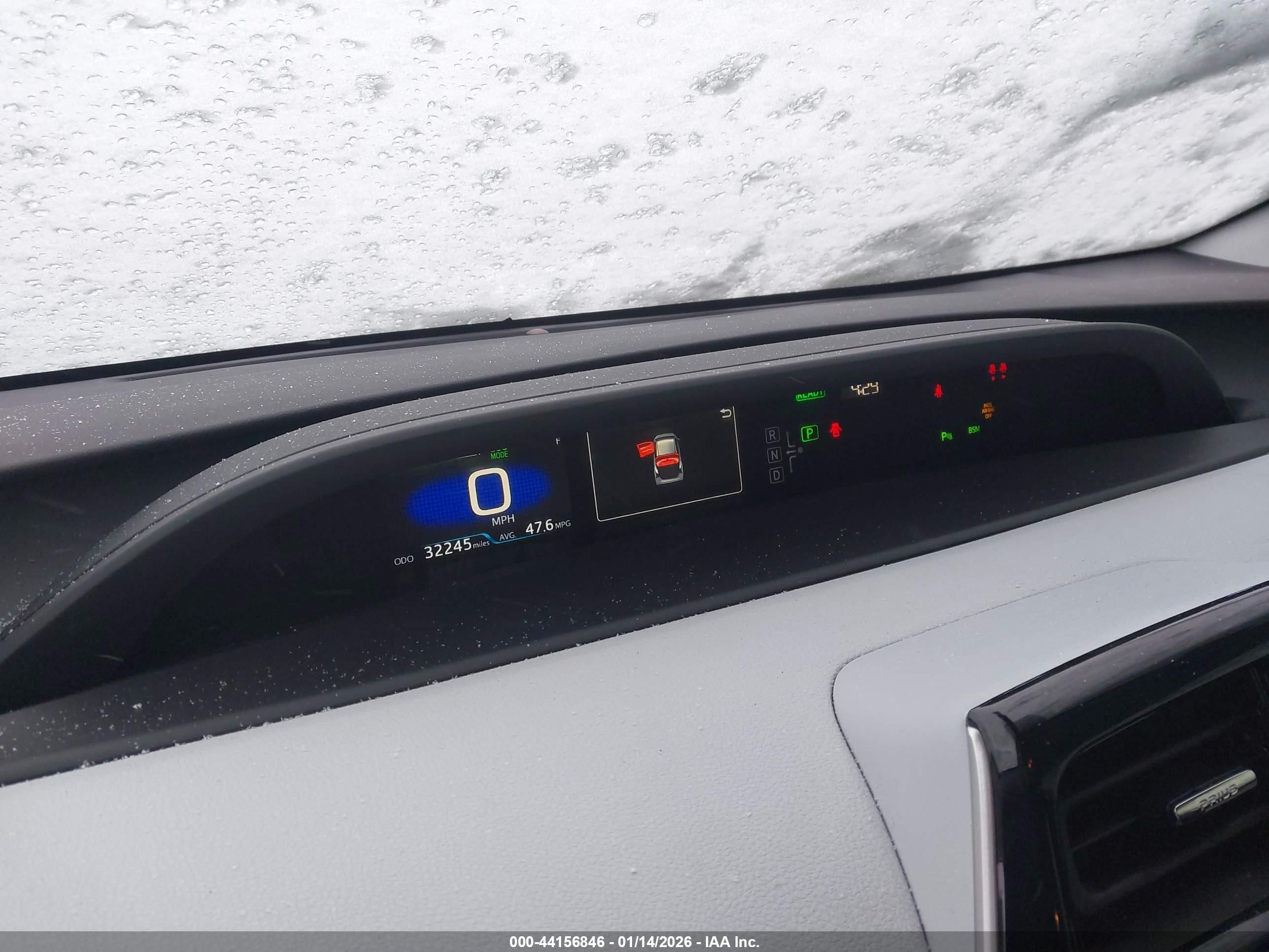 TOYOTA PRIUS image 7