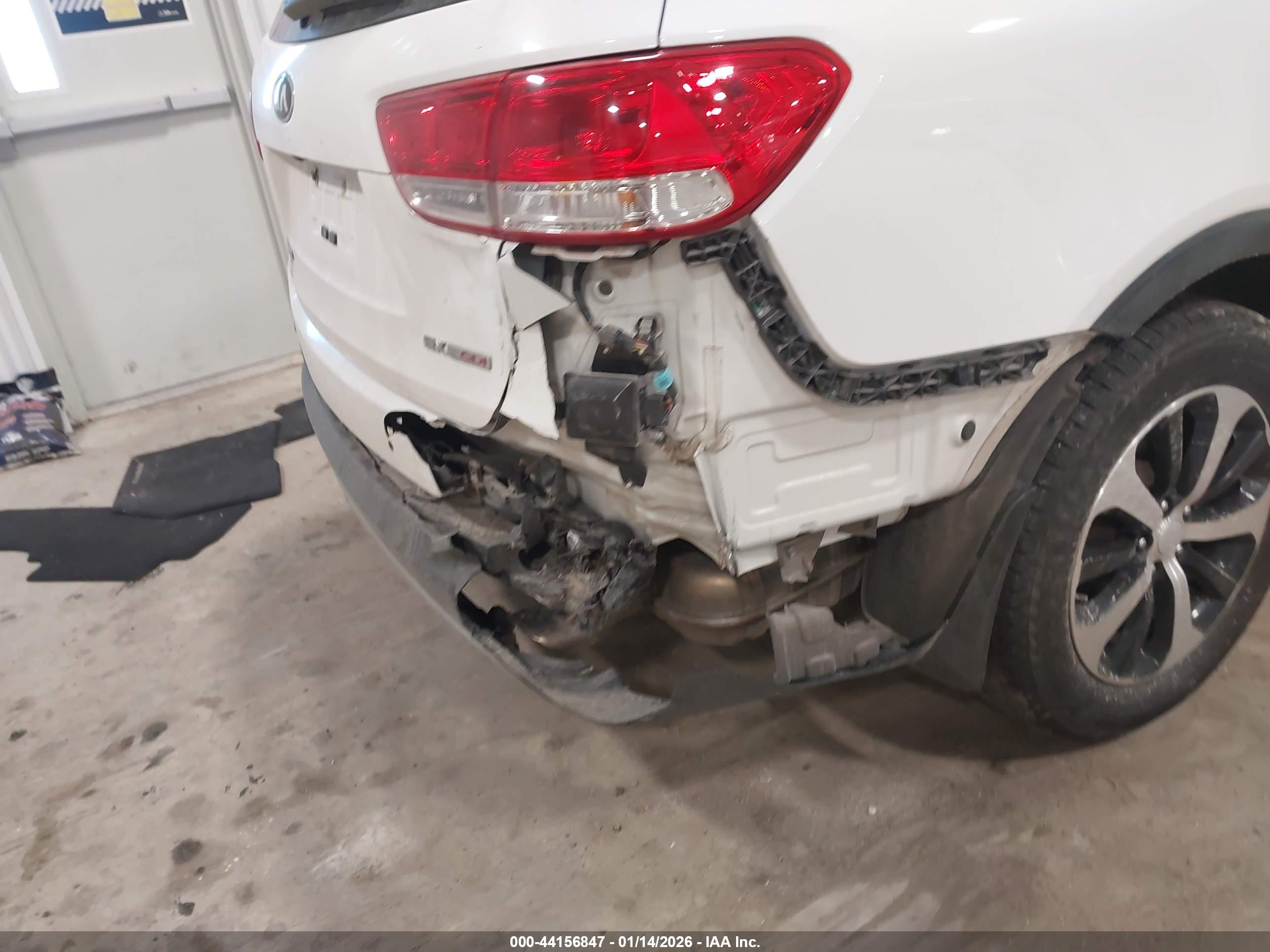 KIA SORENTO image 6