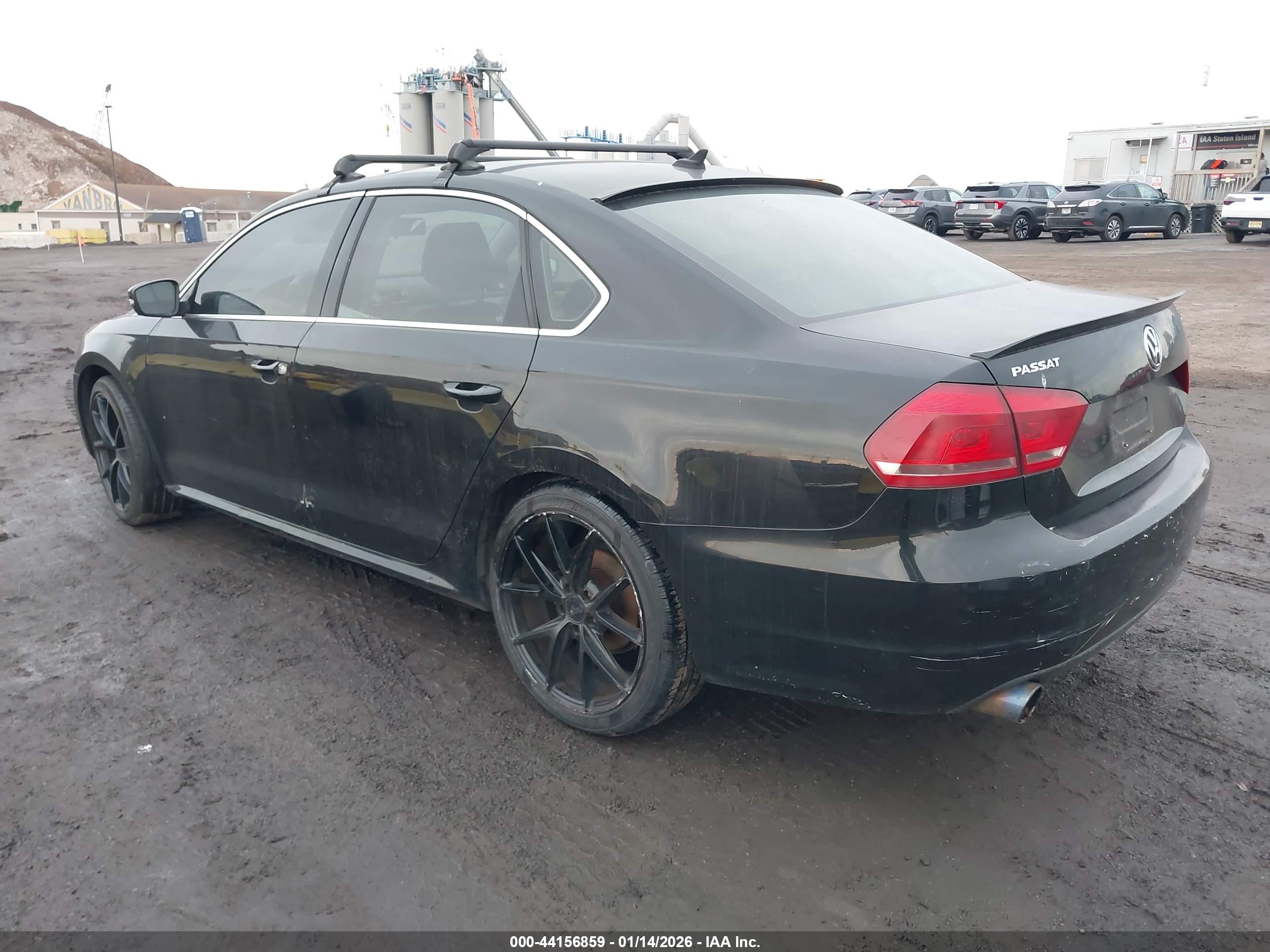 VOLKSWAGEN PASSAT image 3