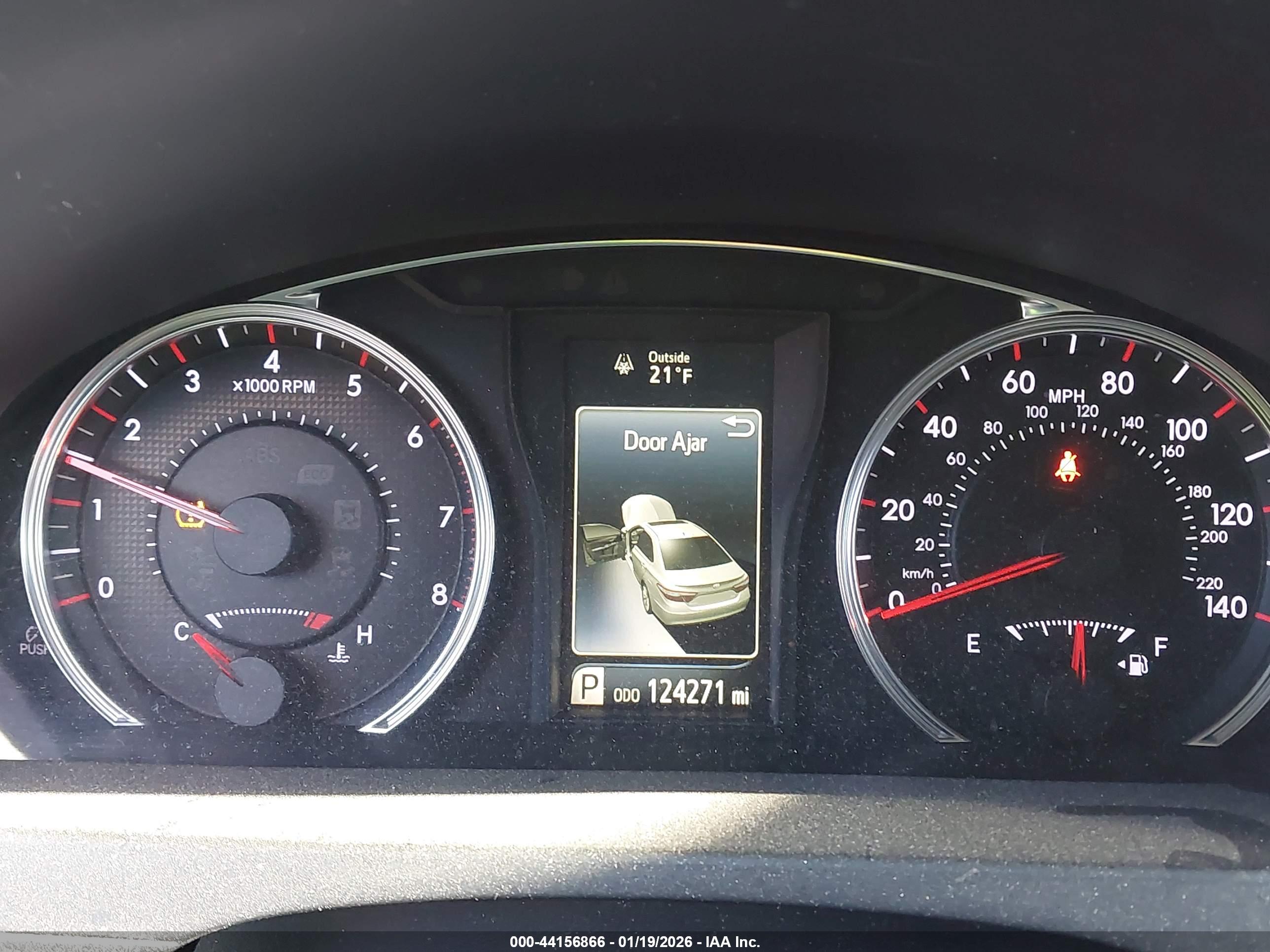 TOYOTA CAMRY image 7