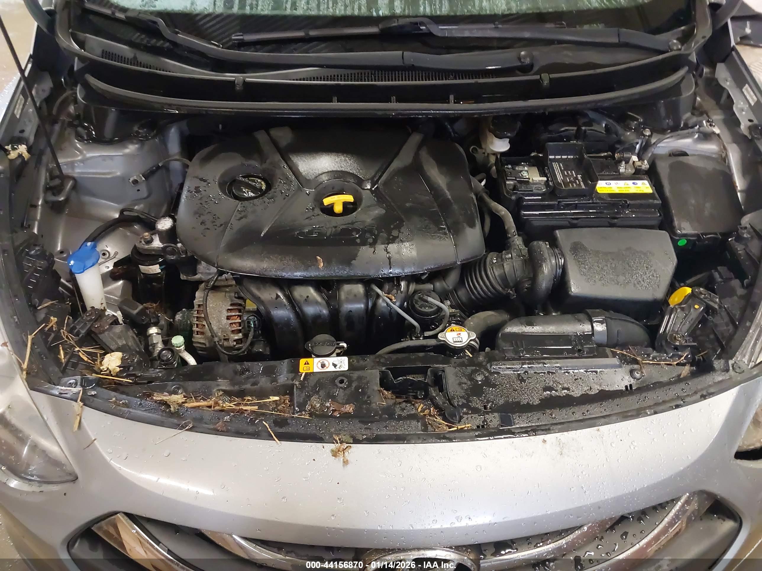 HYUNDAI ELANTRA image 10