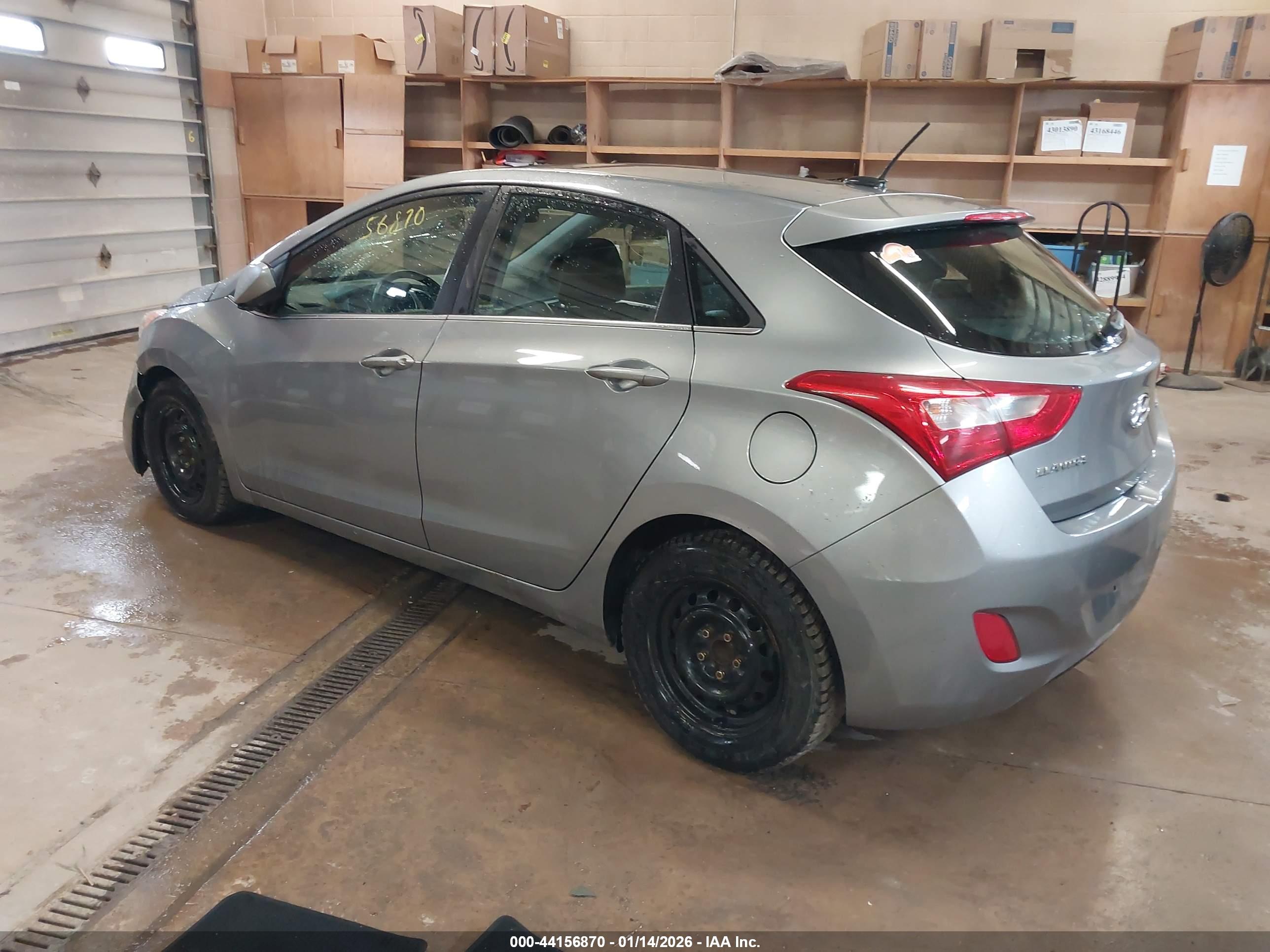 HYUNDAI ELANTRA image 3