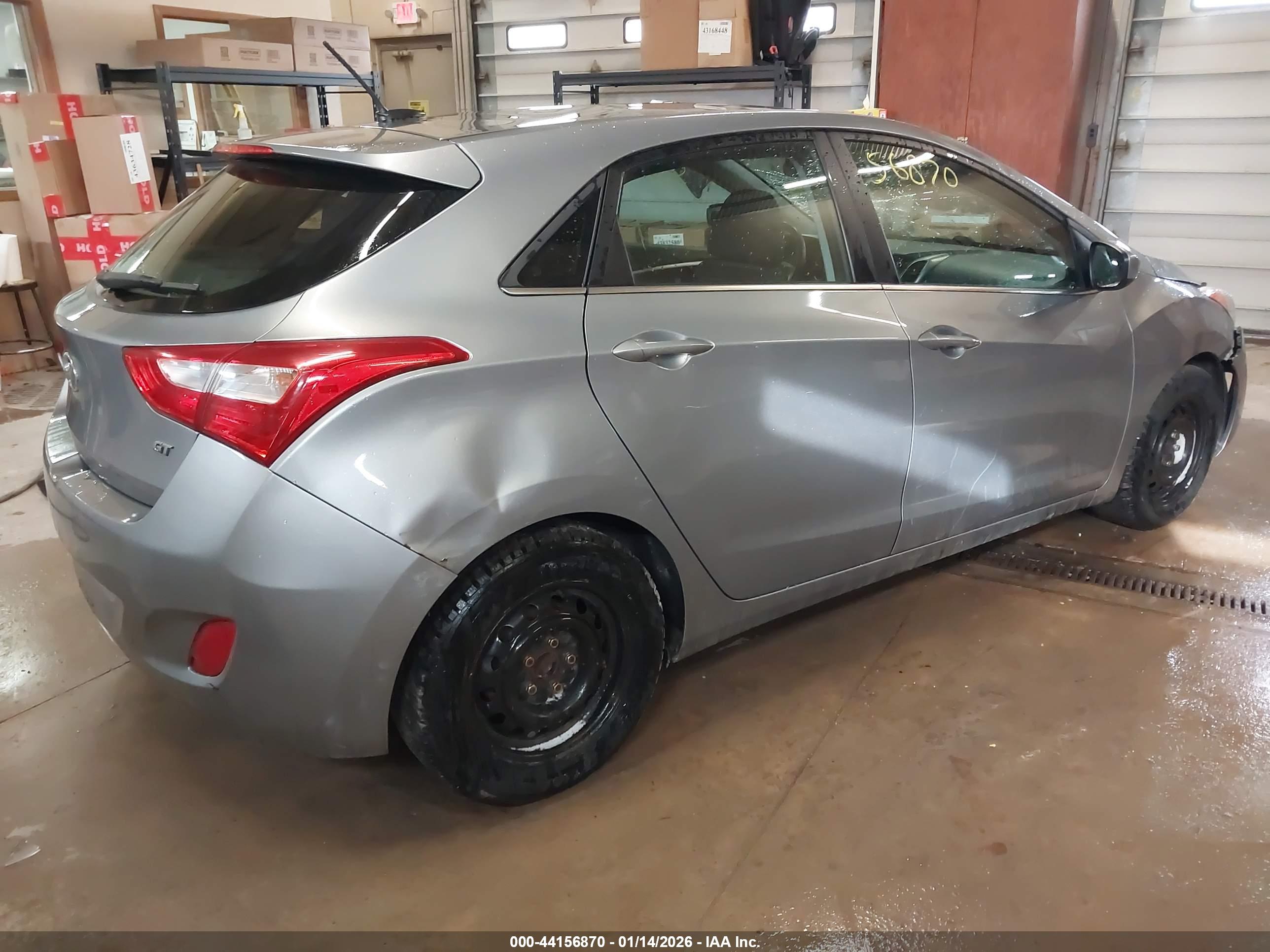 HYUNDAI ELANTRA image 4