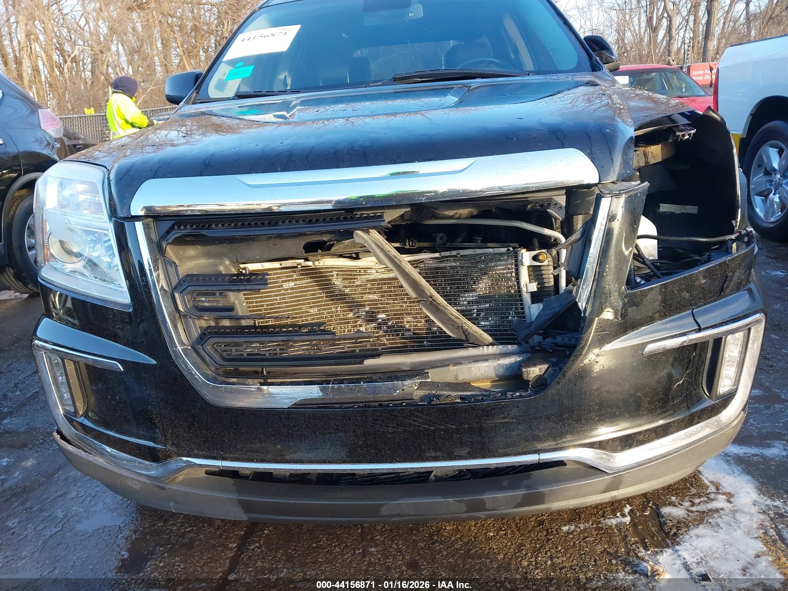 GMC TERRAIN image 6