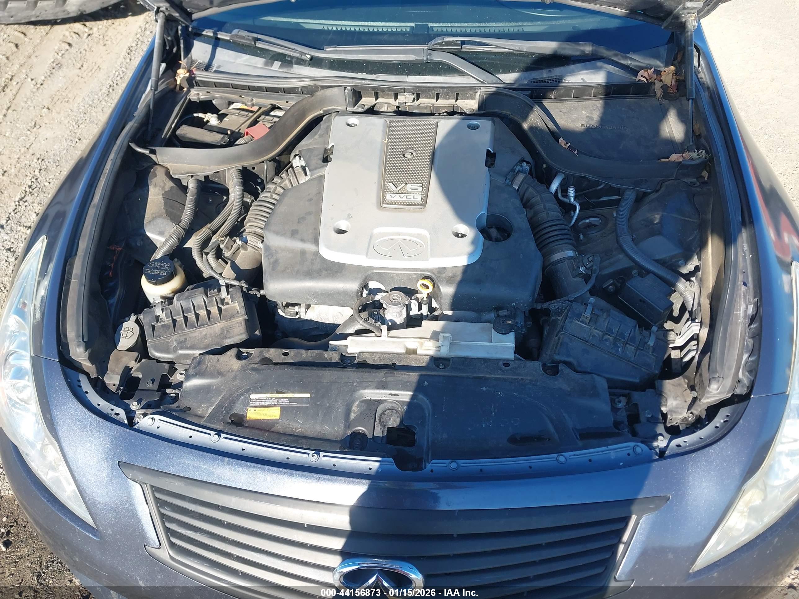 INFINITI G37 image 10