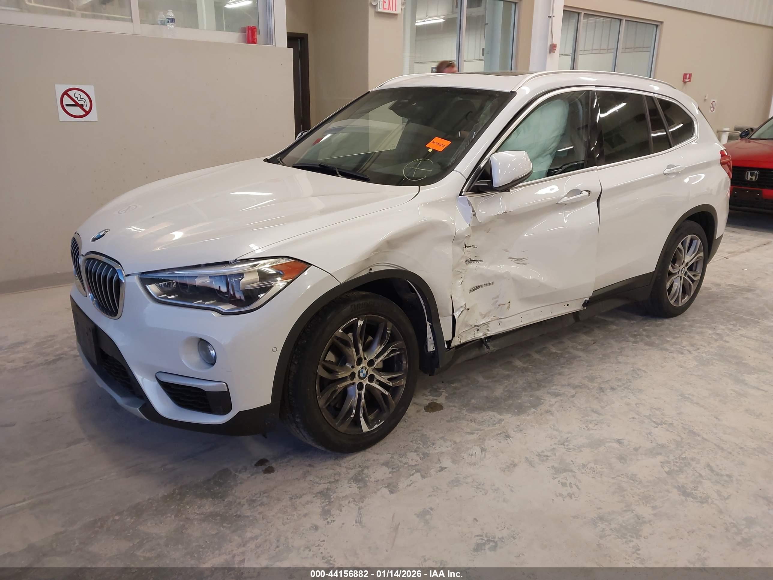 BMW X1 image 2