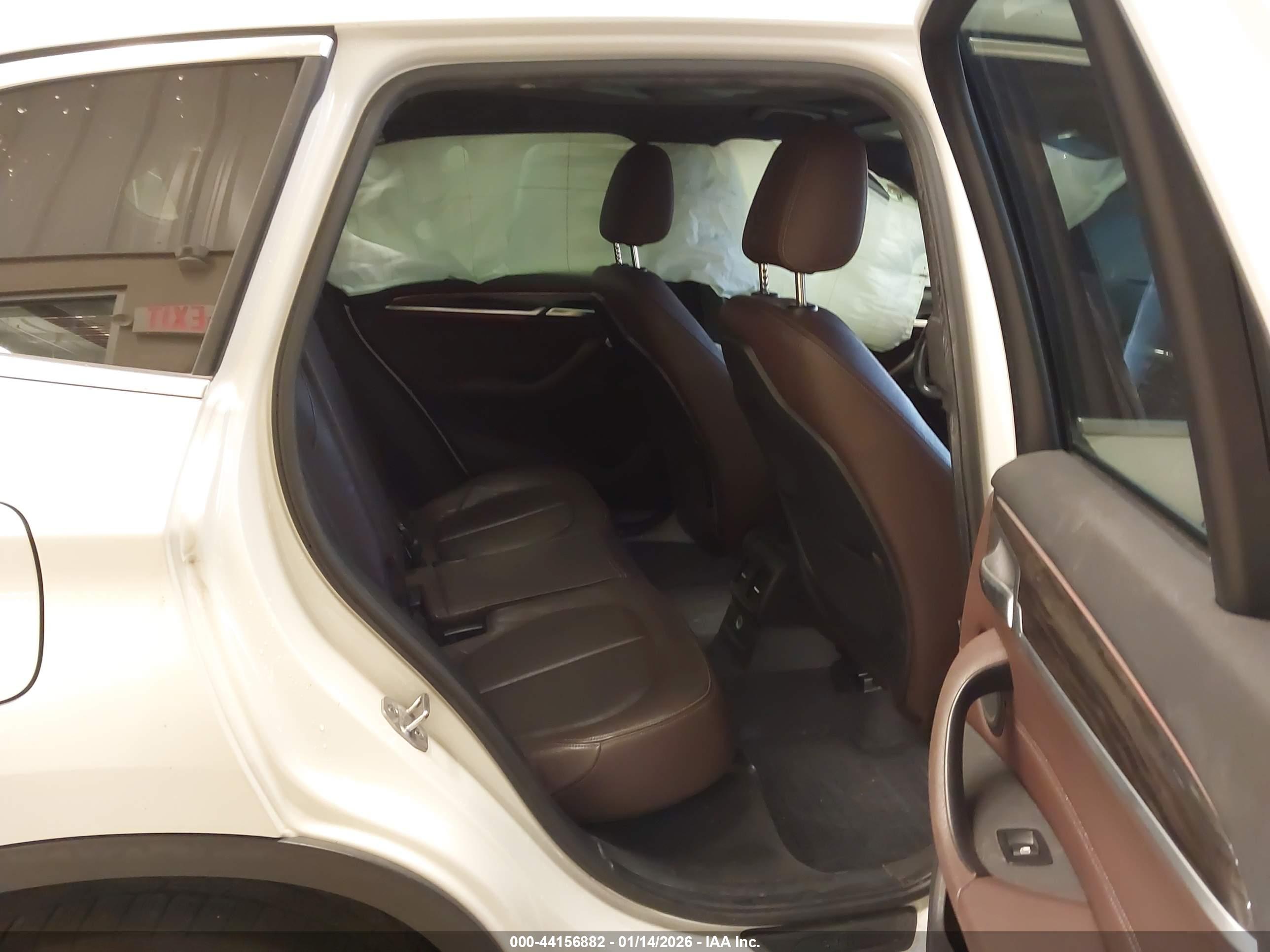 BMW X1 image 8