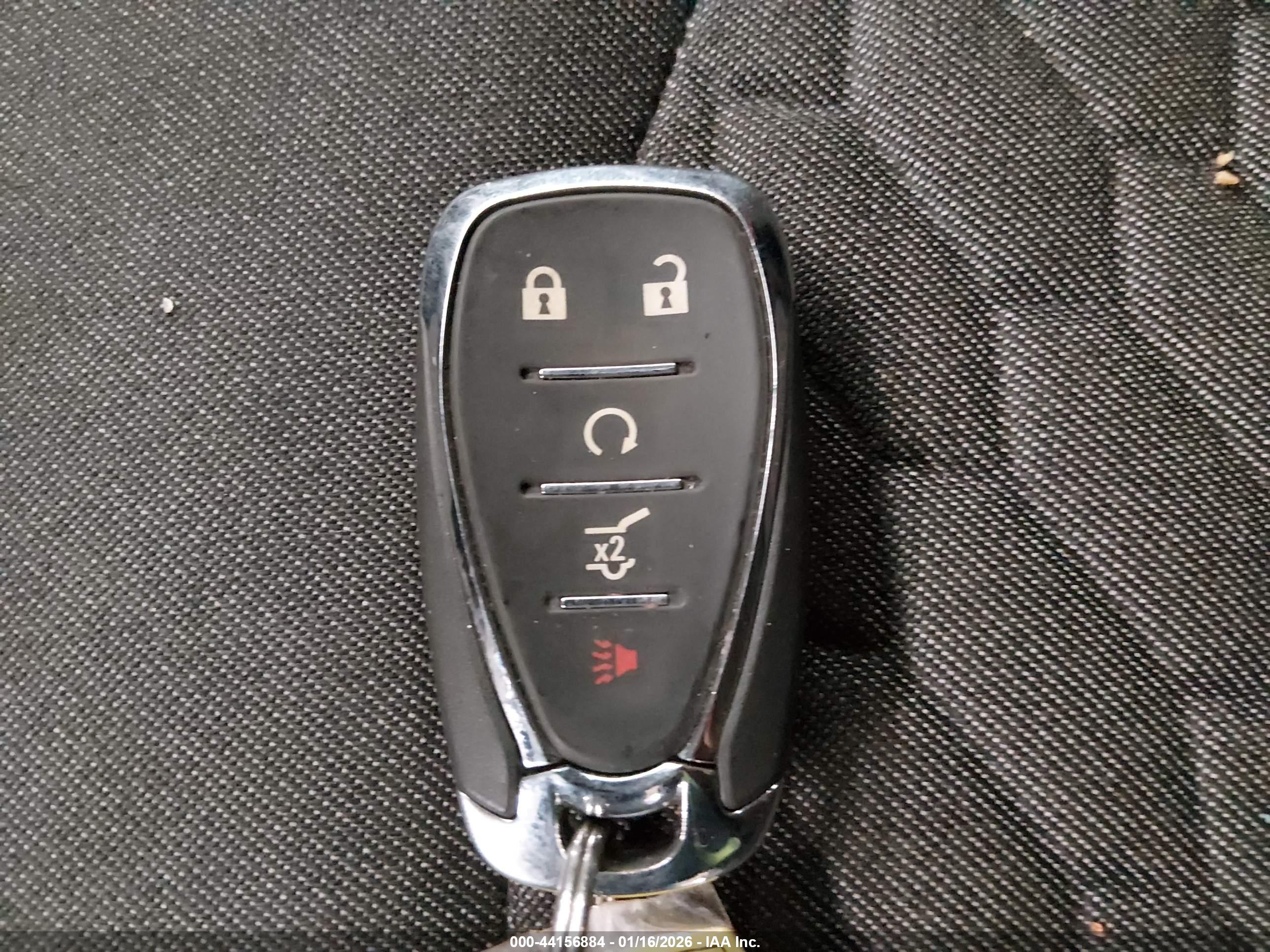 CHEVROLET EQUINOX image 11