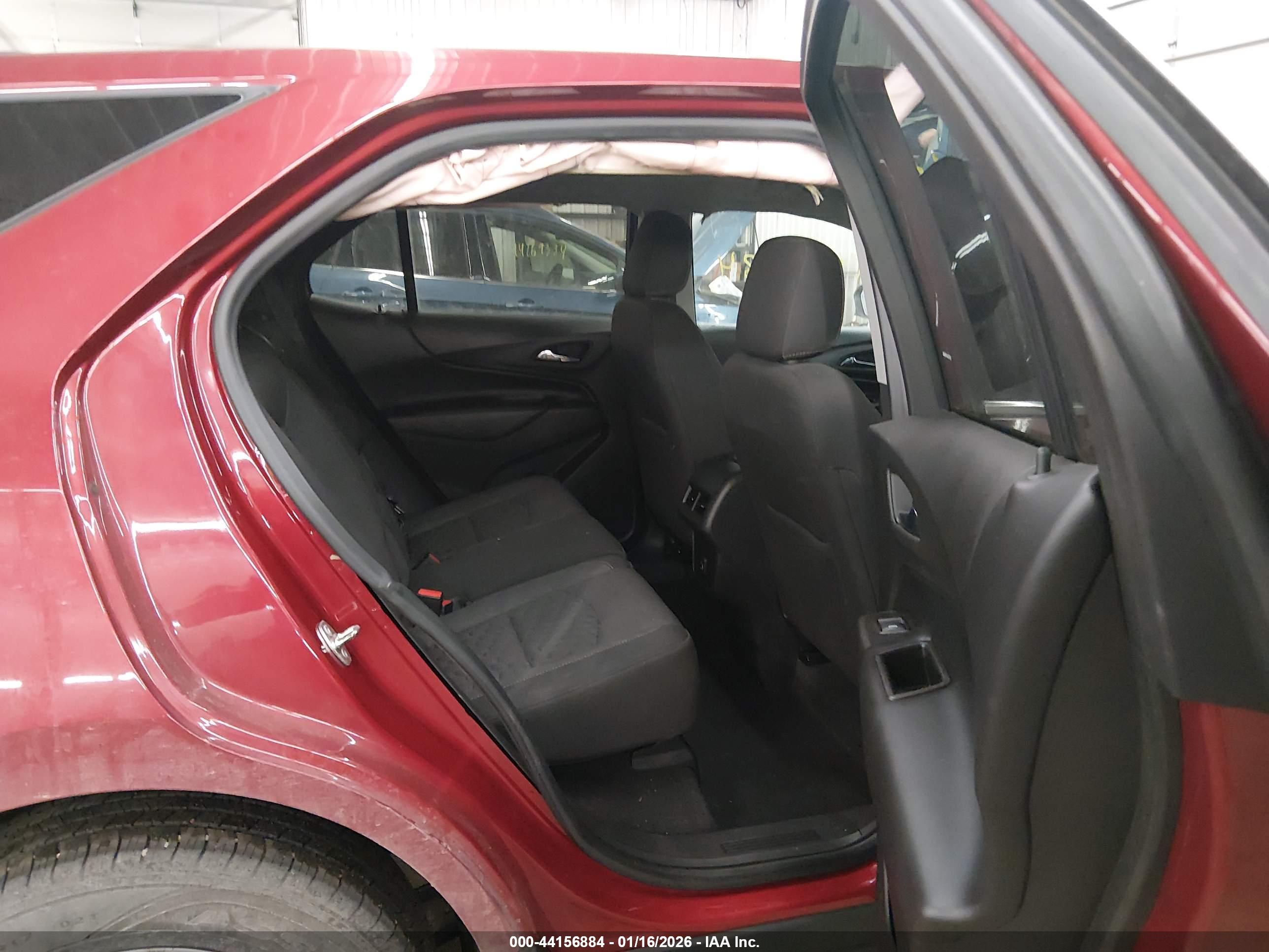 CHEVROLET EQUINOX image 8