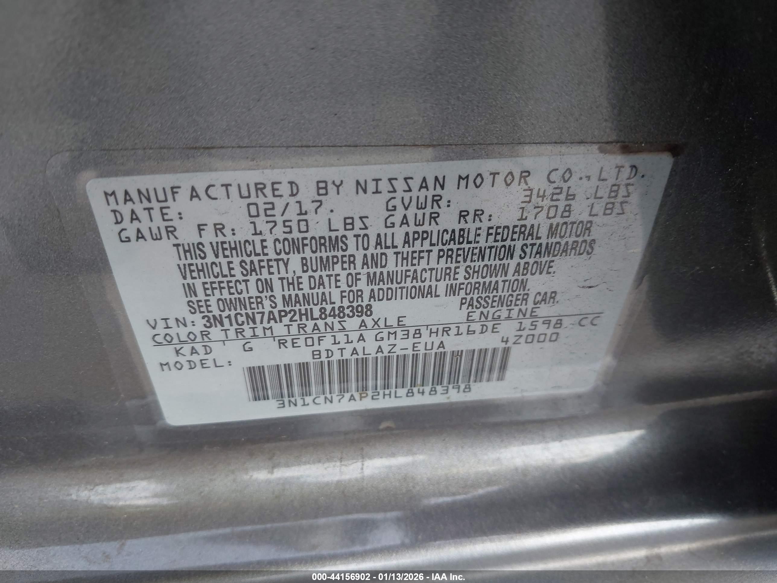 NISSAN VERSA image 9