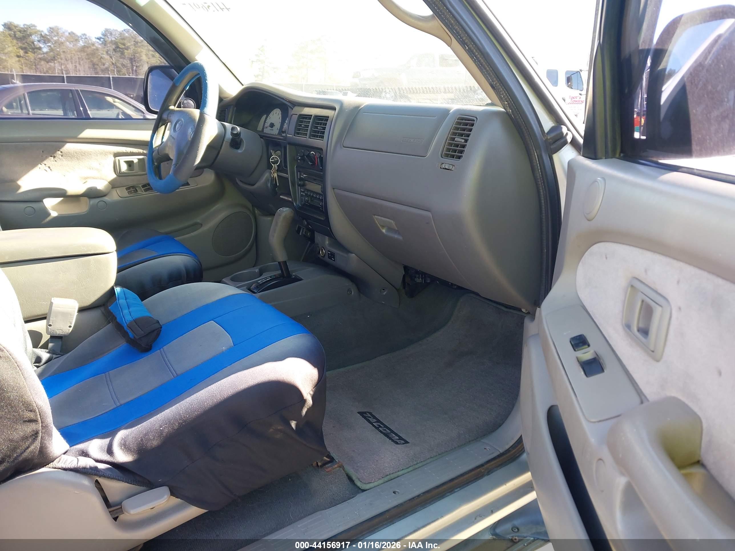 TOYOTA TACOMA image 5