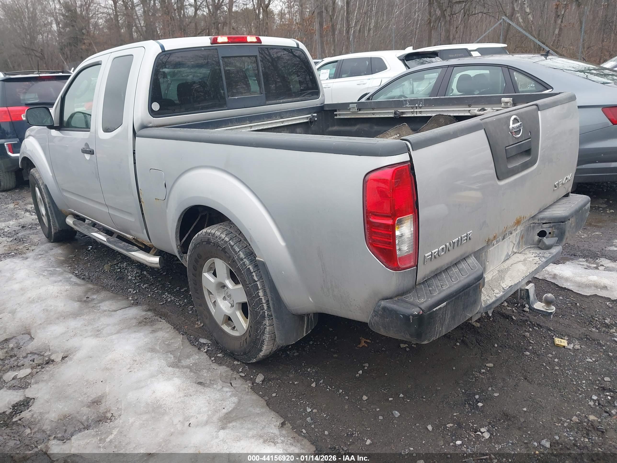 NISSAN FRONTIER image 3