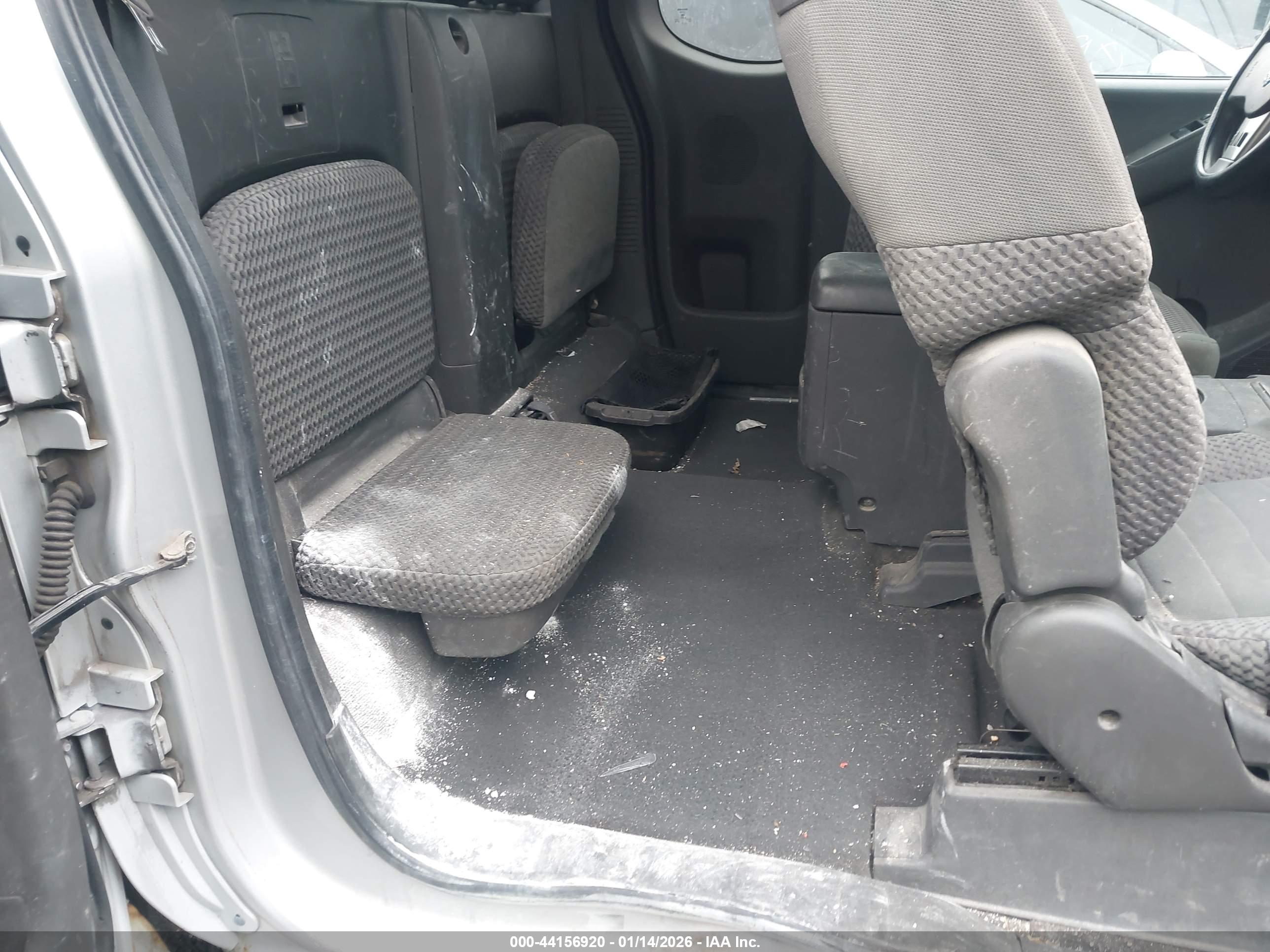 NISSAN FRONTIER image 8