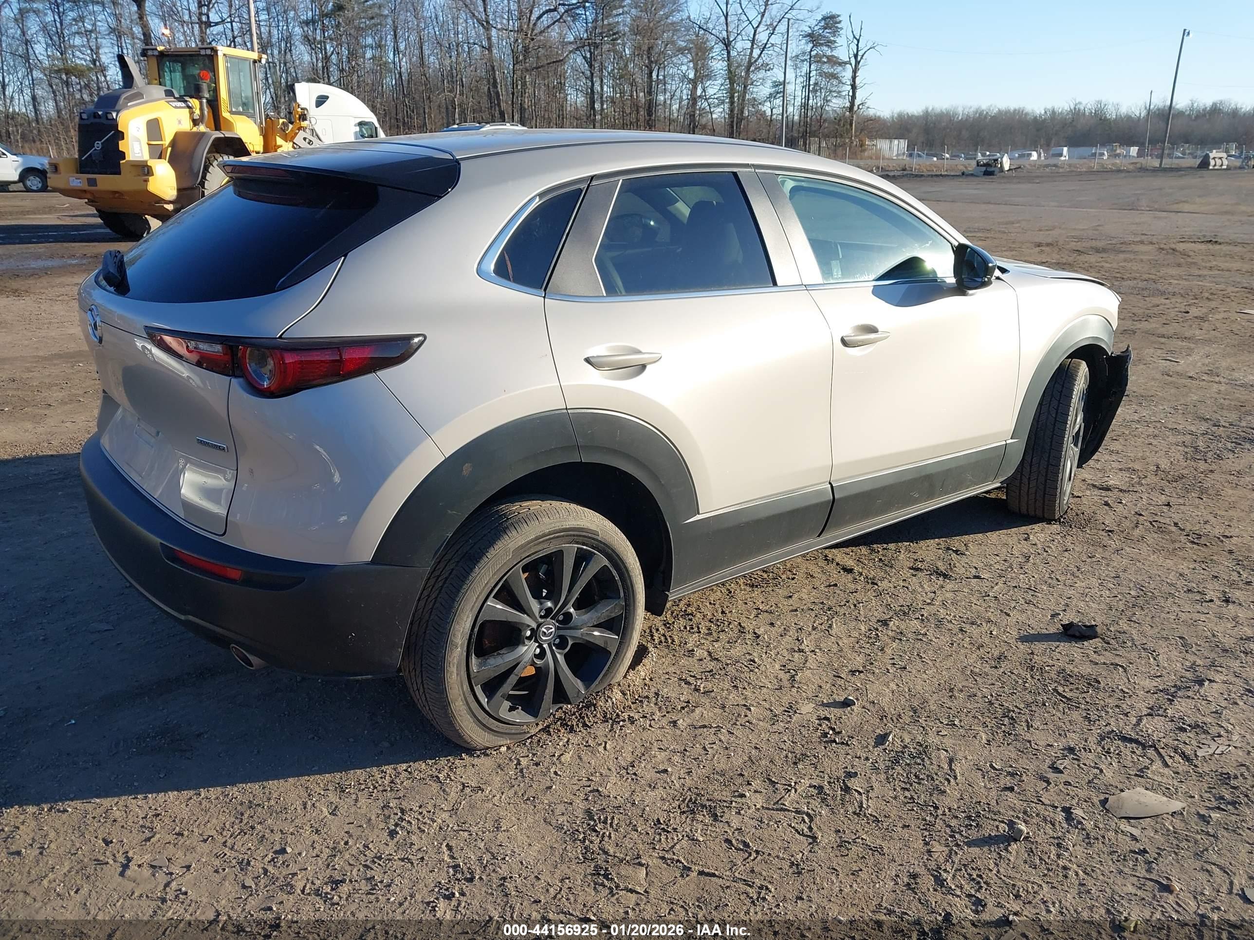 MAZDA CX-30 image 4