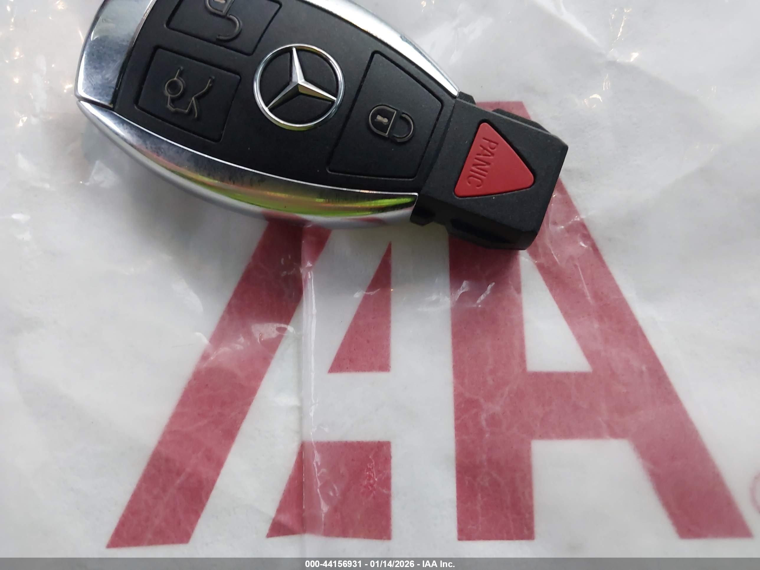 MERCEDES-BENZ GLC image 11