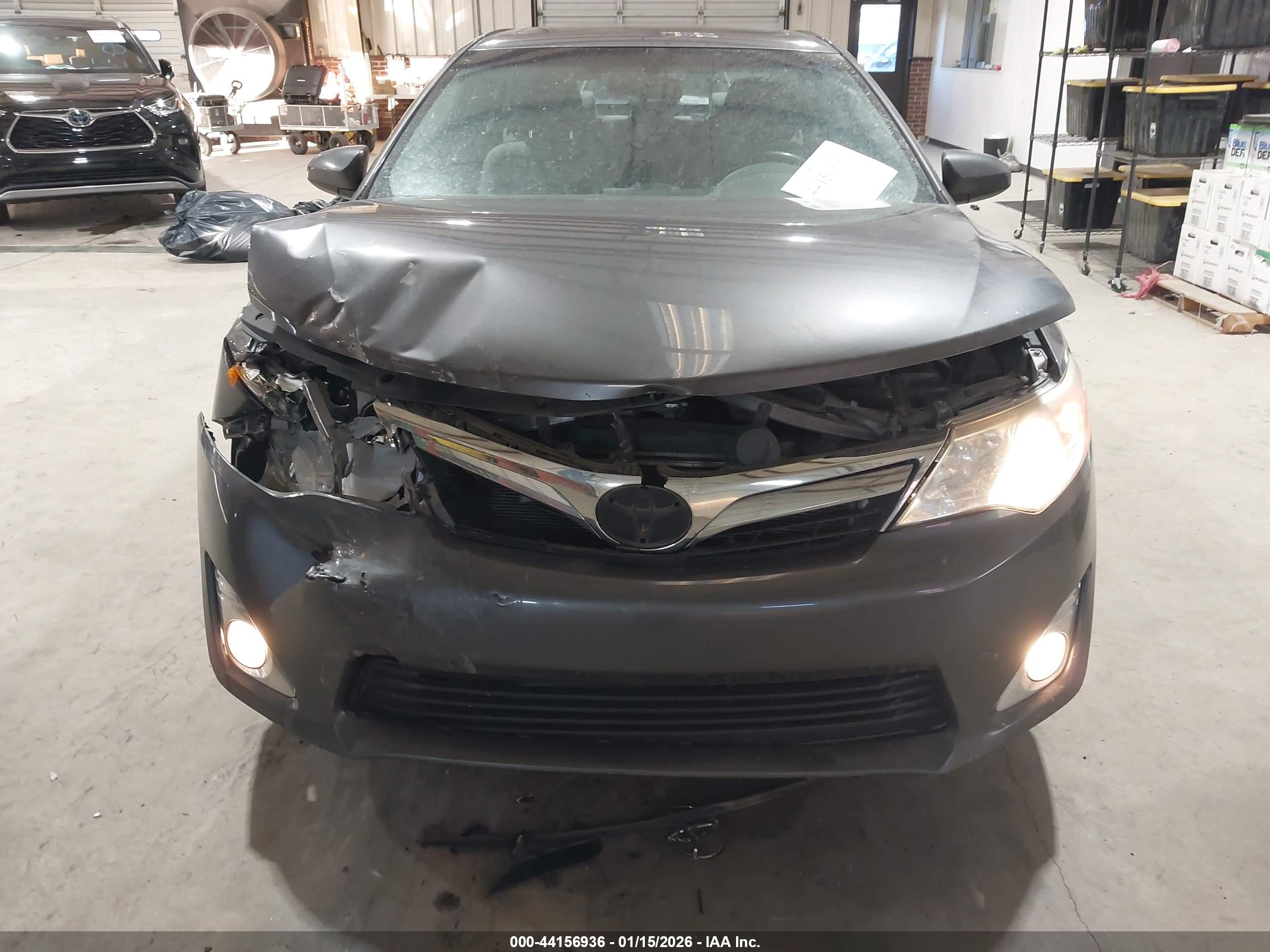 TOYOTA CAMRY image 6