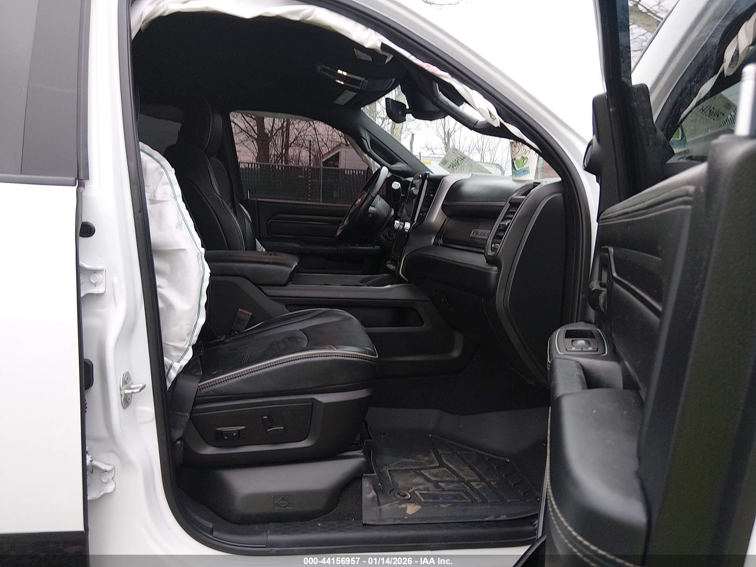 RAM 2500 image 5