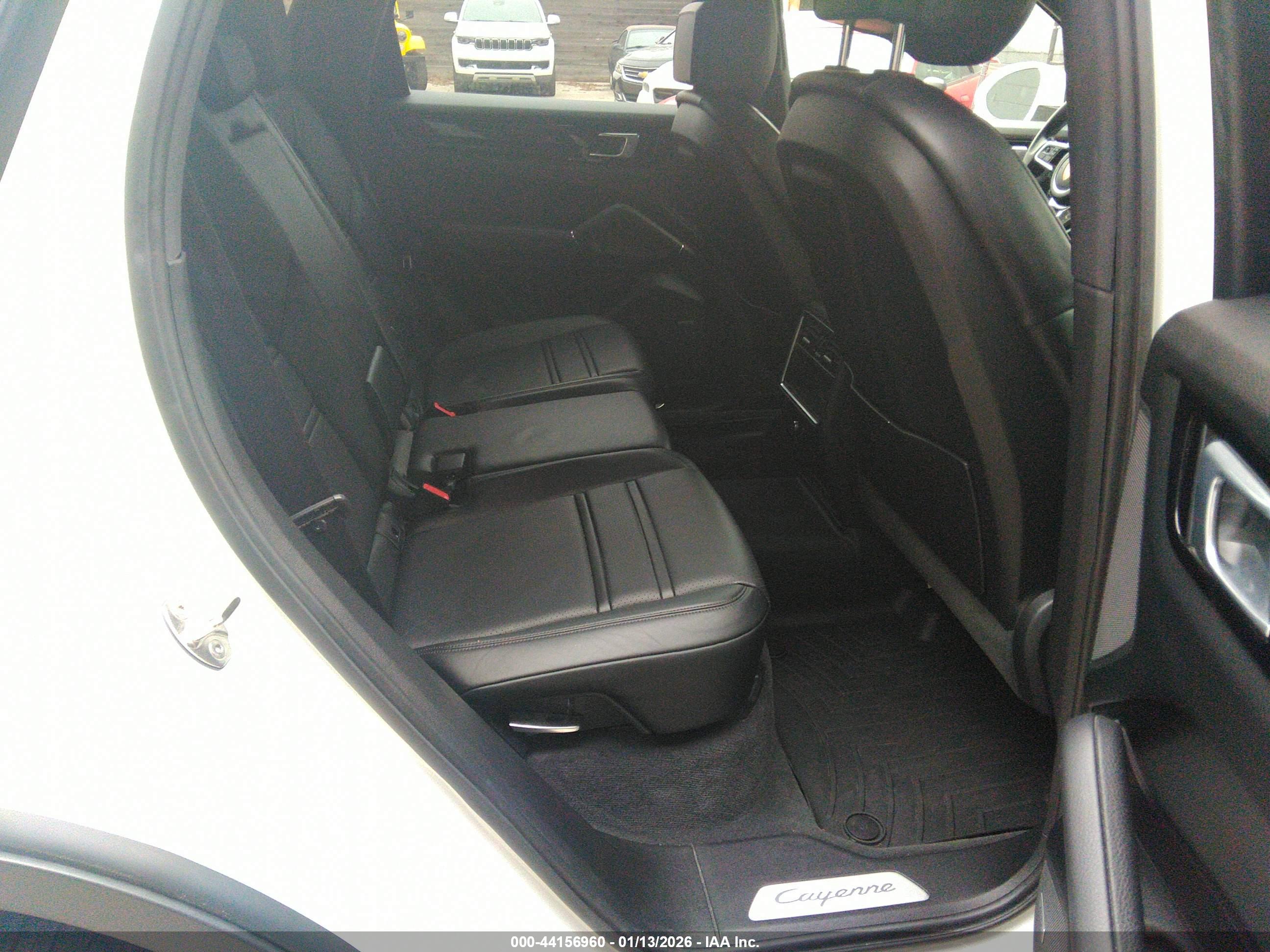 PORSCHE CAYENNE image 8