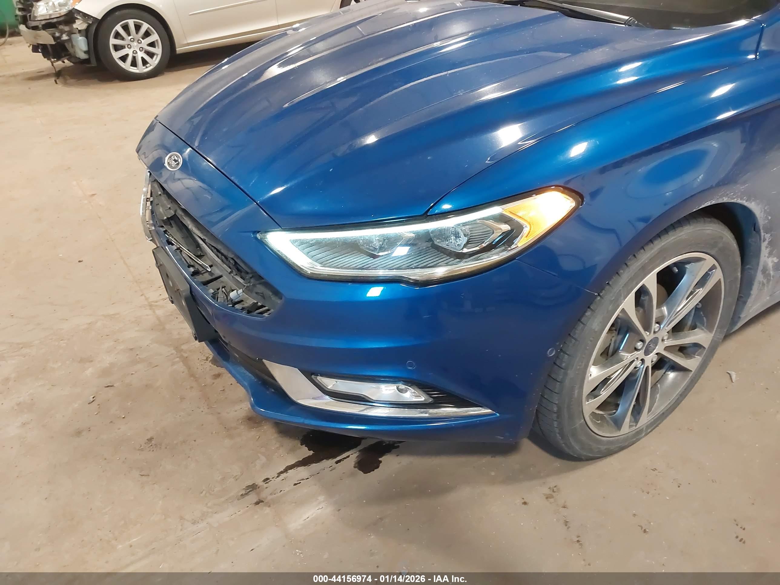 FORD FUSION image 6