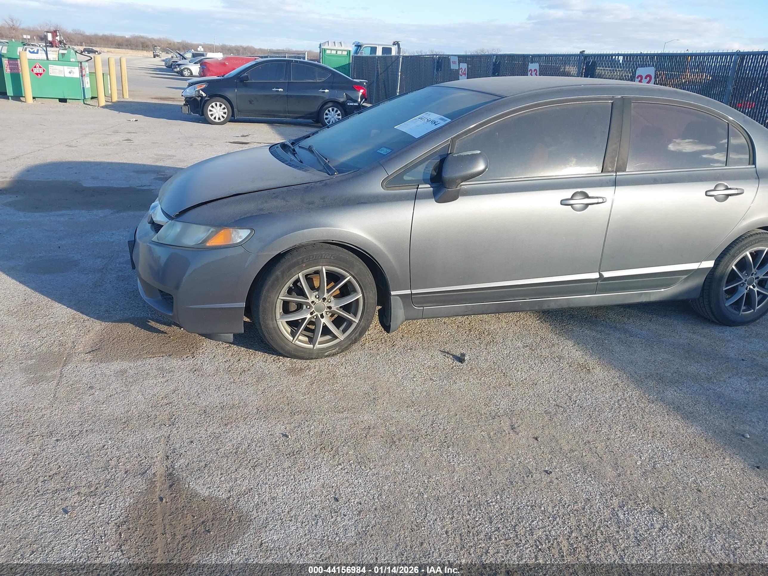 HONDA CIVIC image 2