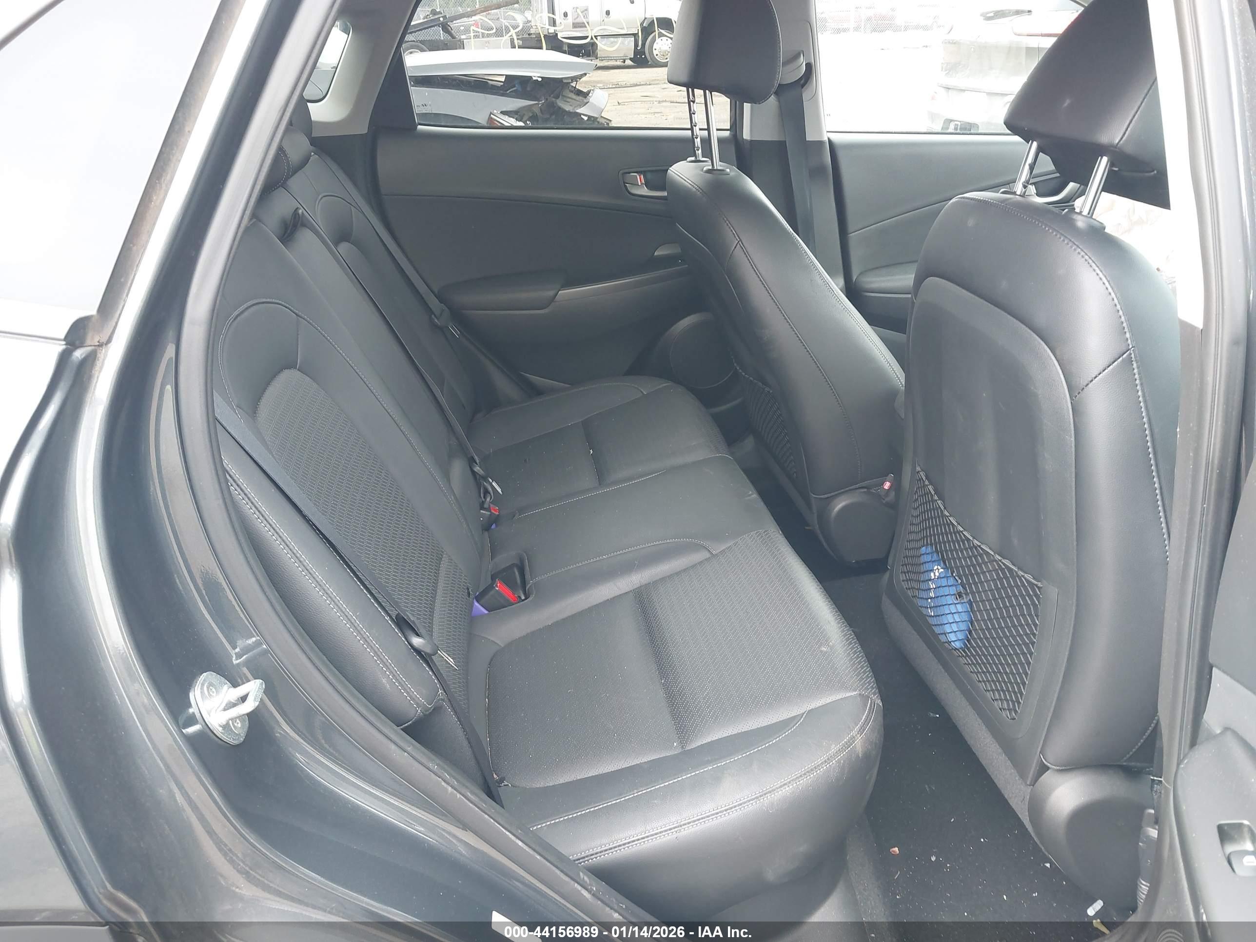 HYUNDAI KONA image 8