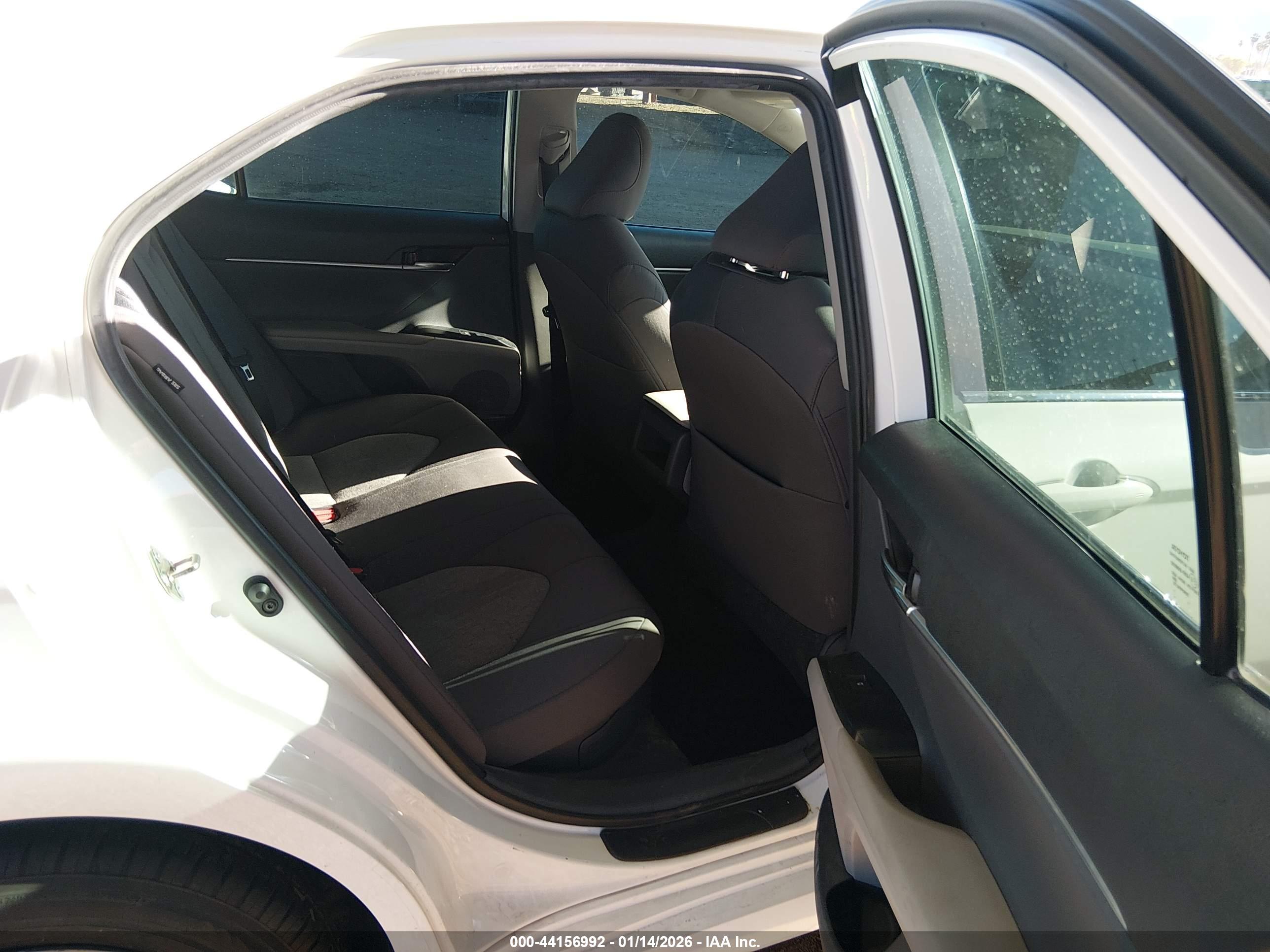 TOYOTA CAMRY image 8
